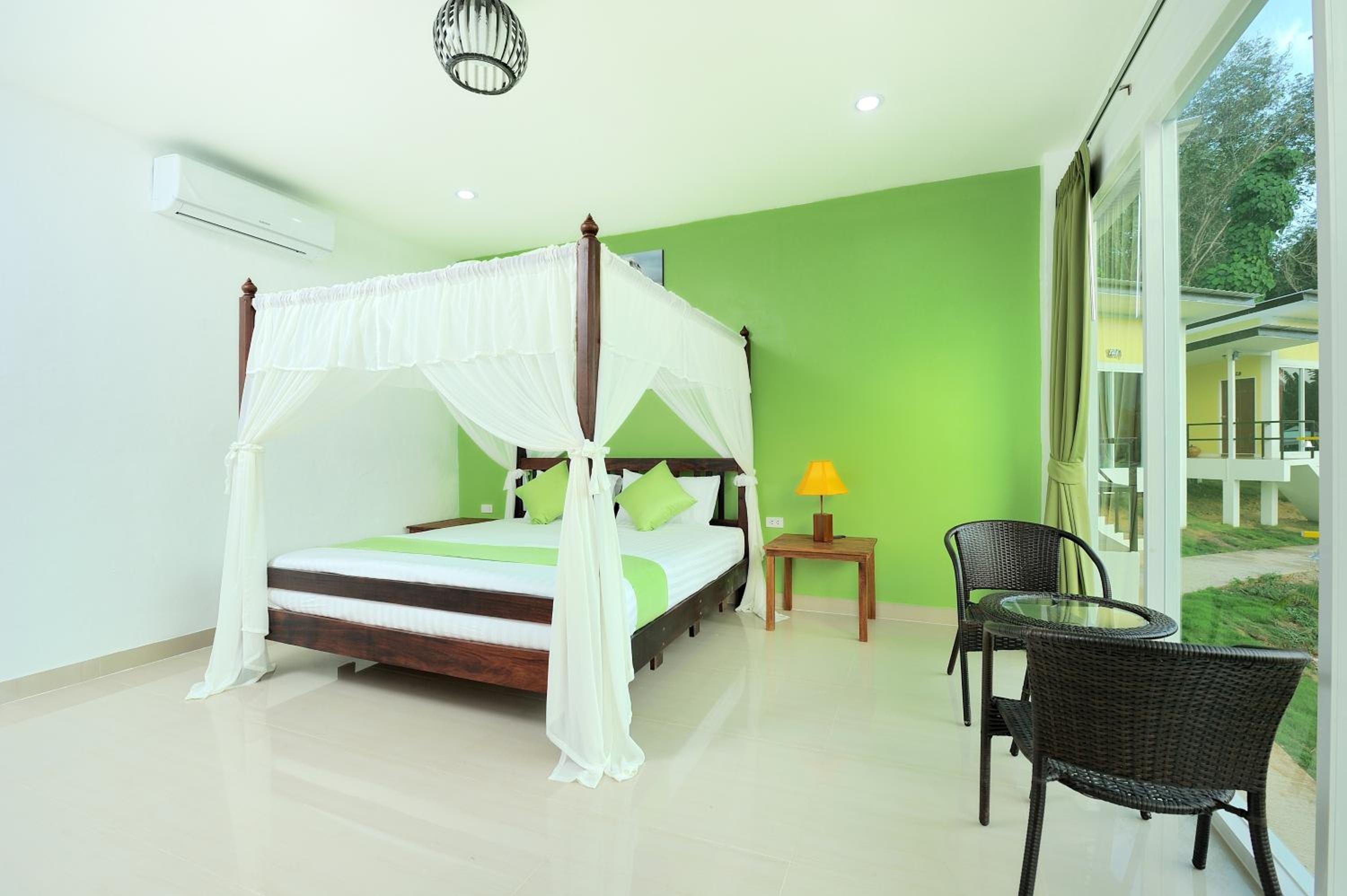 Phi Phi Chang Grand Resort