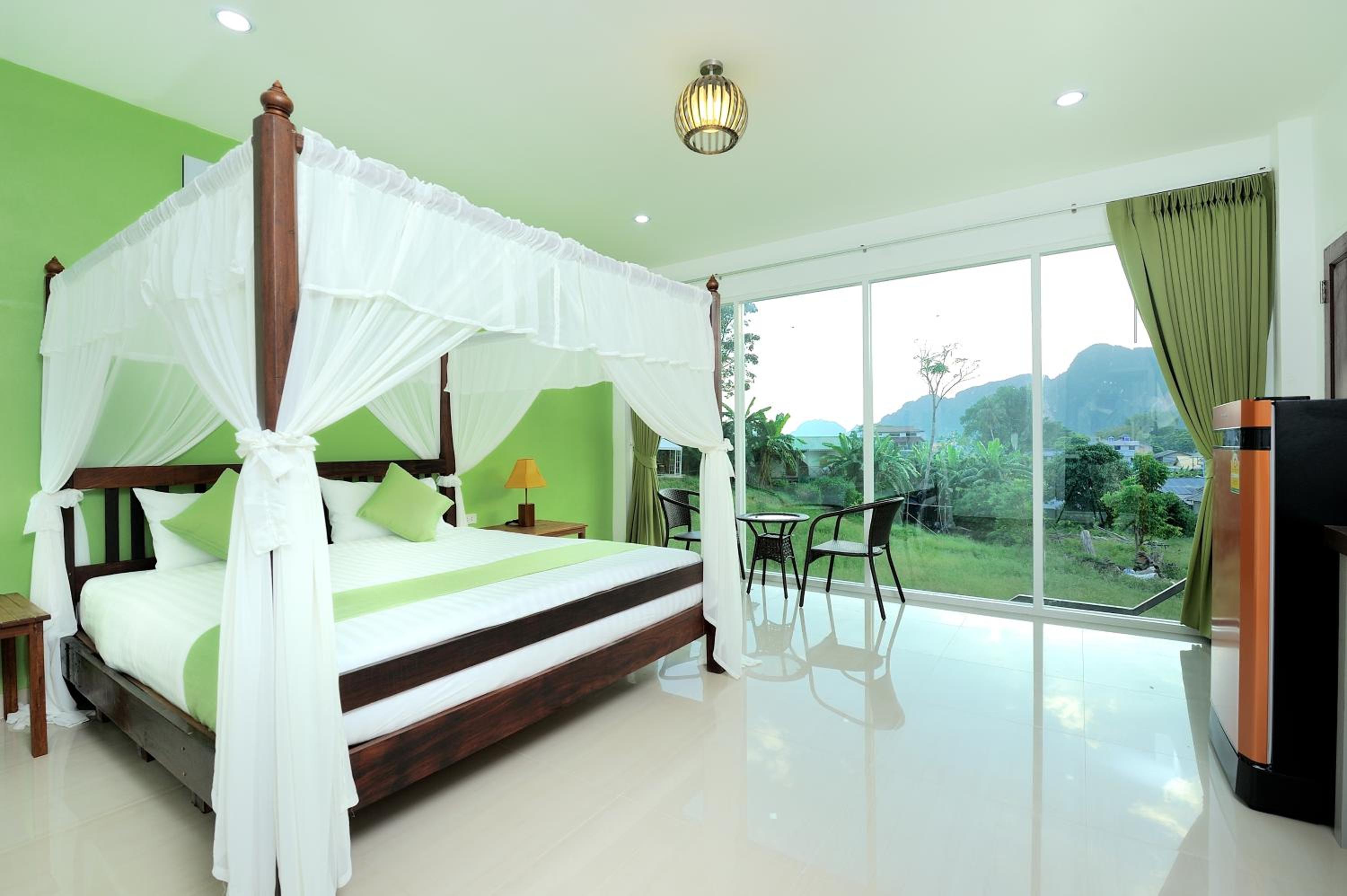 Phi Phi Chang Grand Resort