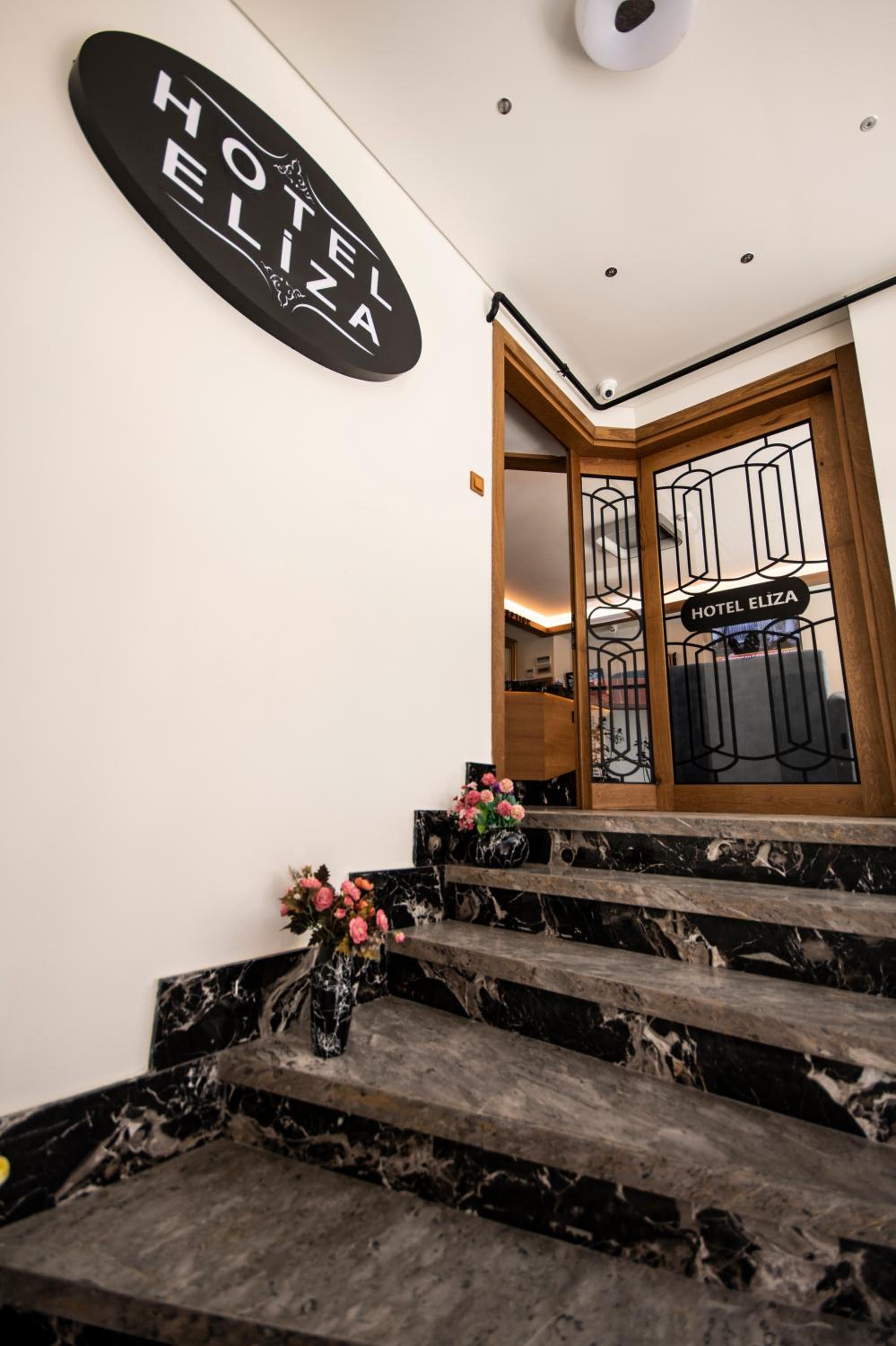 Eliza Otel - Image 34