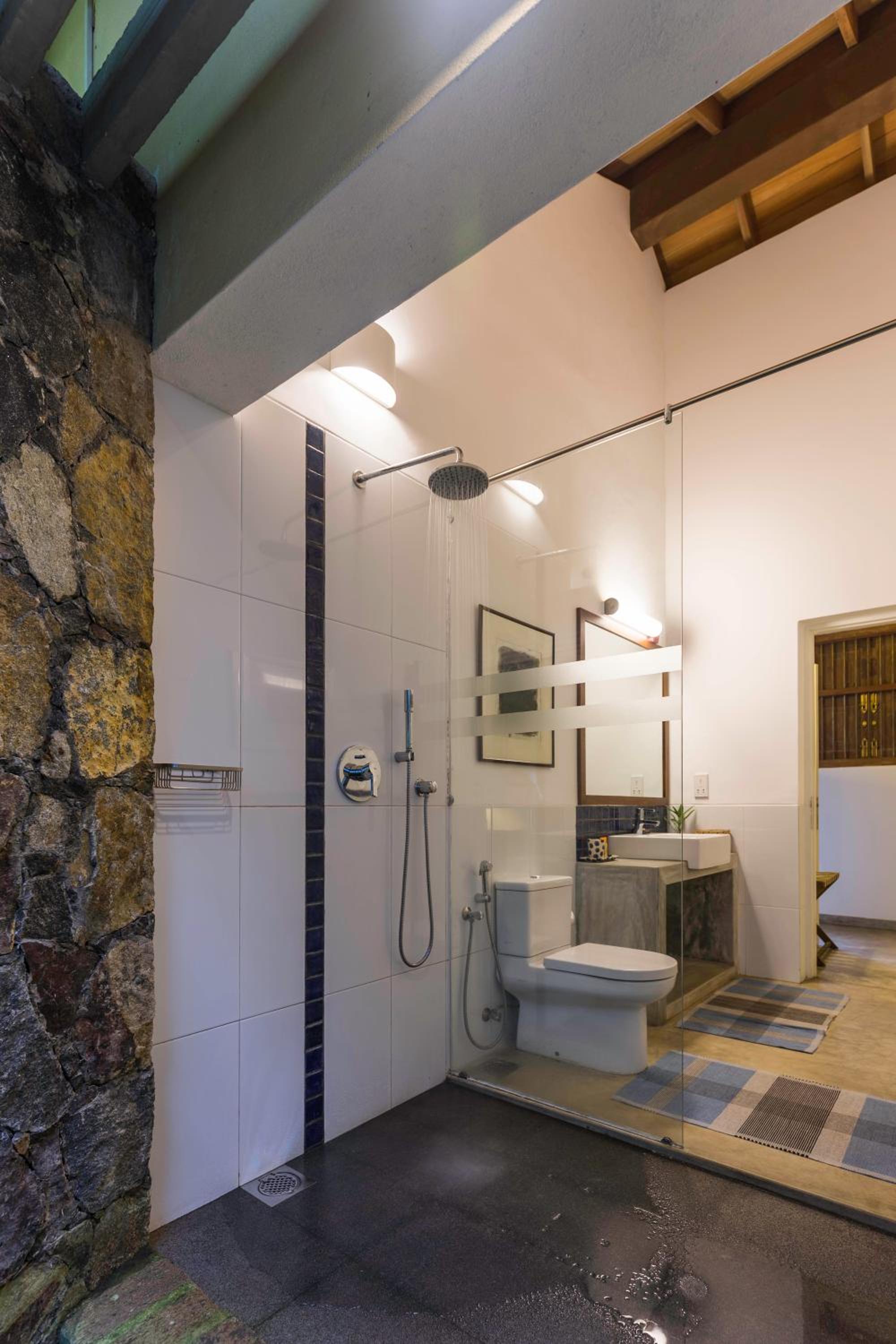 Villa Saffron Hikkaduwa