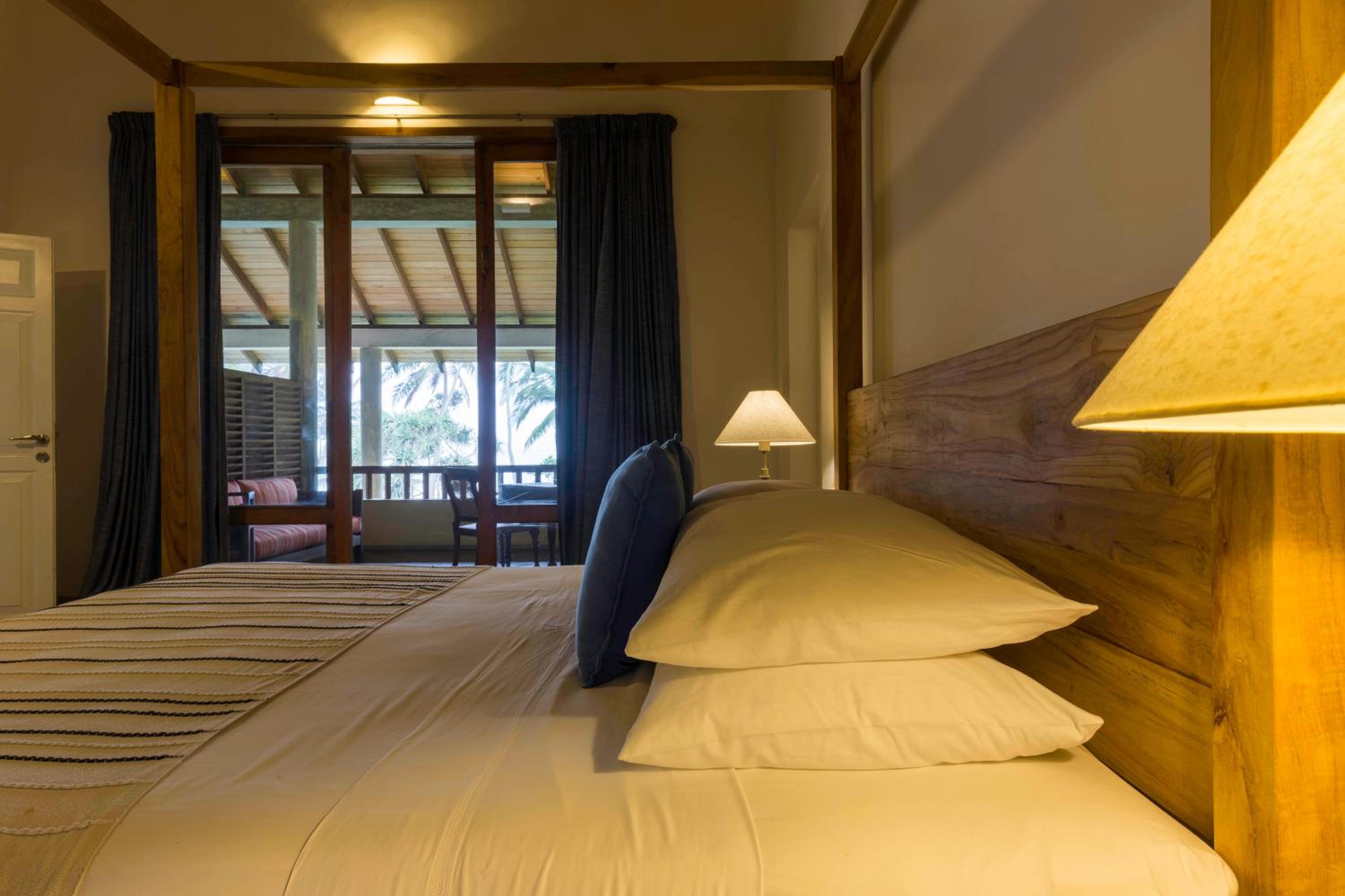 Villa Saffron Hikkaduwa