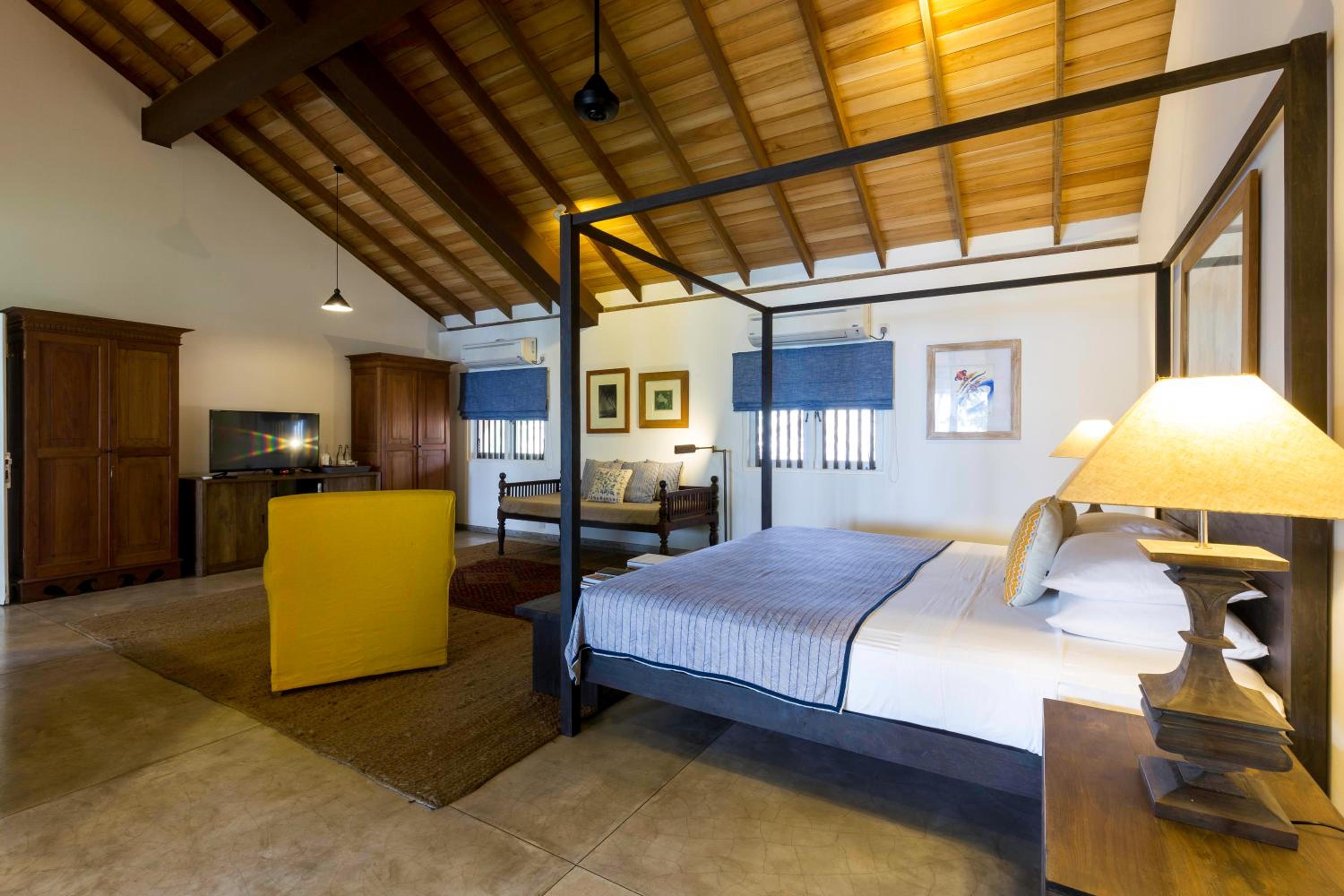Villa Saffron Hikkaduwa