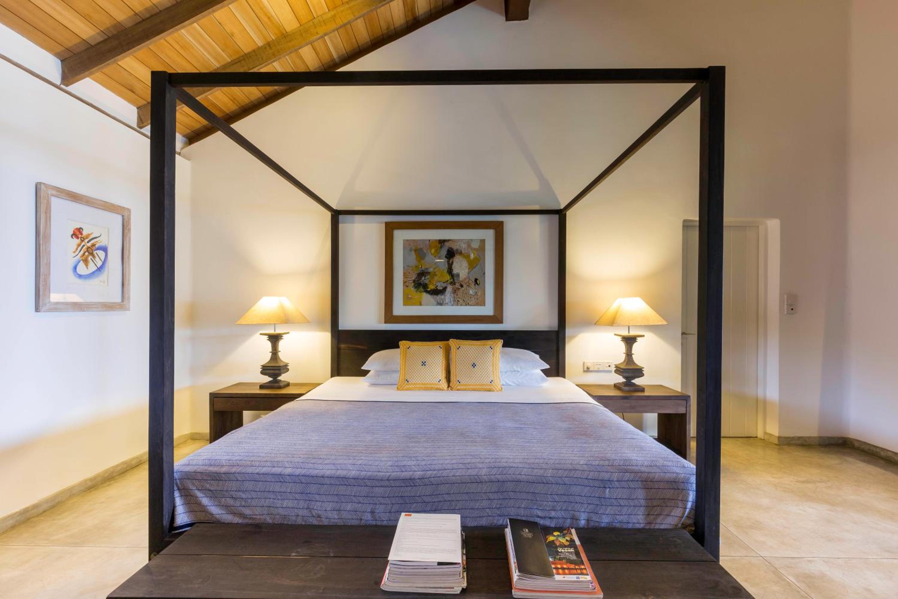 Villa Saffron Hikkaduwa