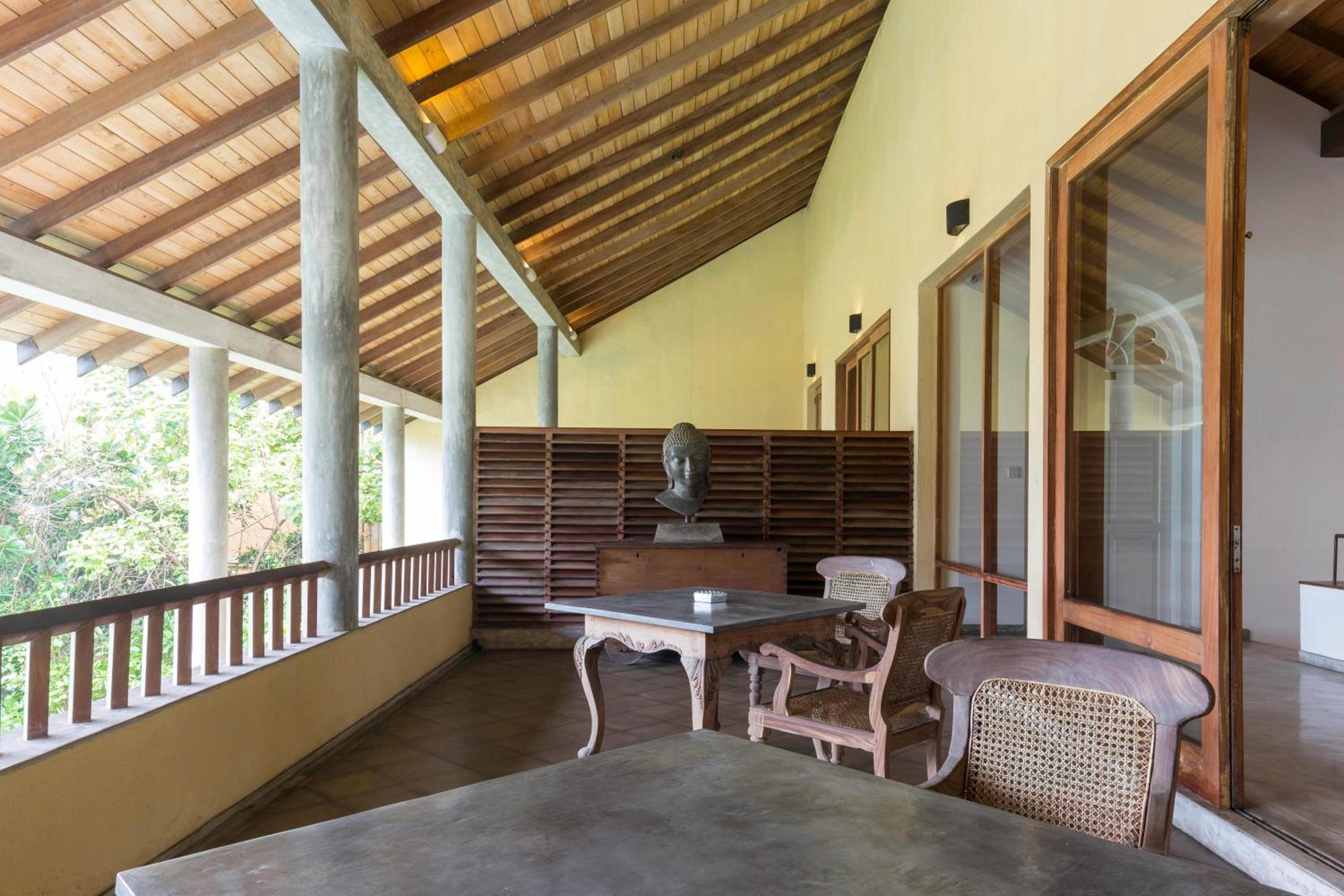 Villa Saffron Hikkaduwa