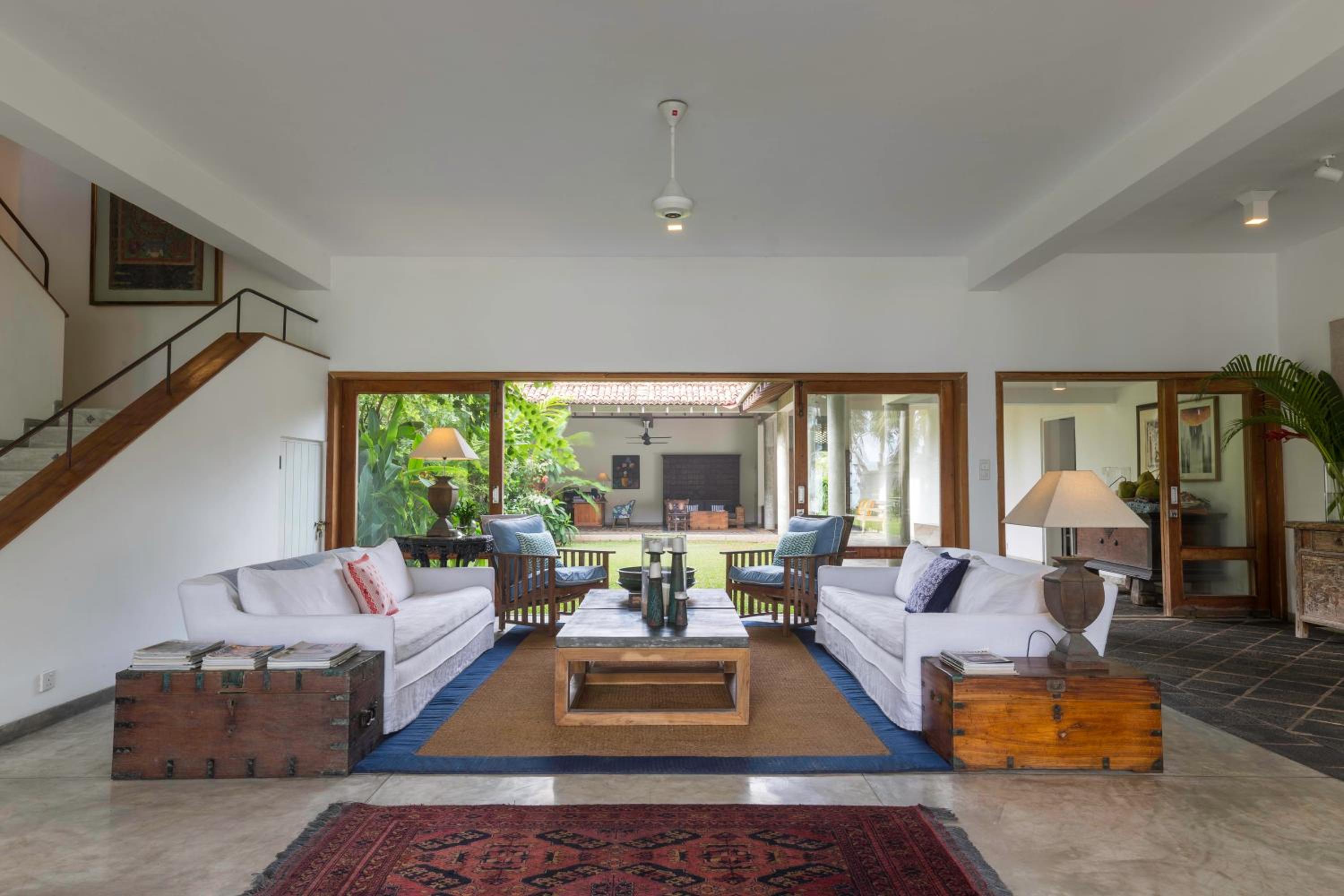 Villa Saffron Hikkaduwa