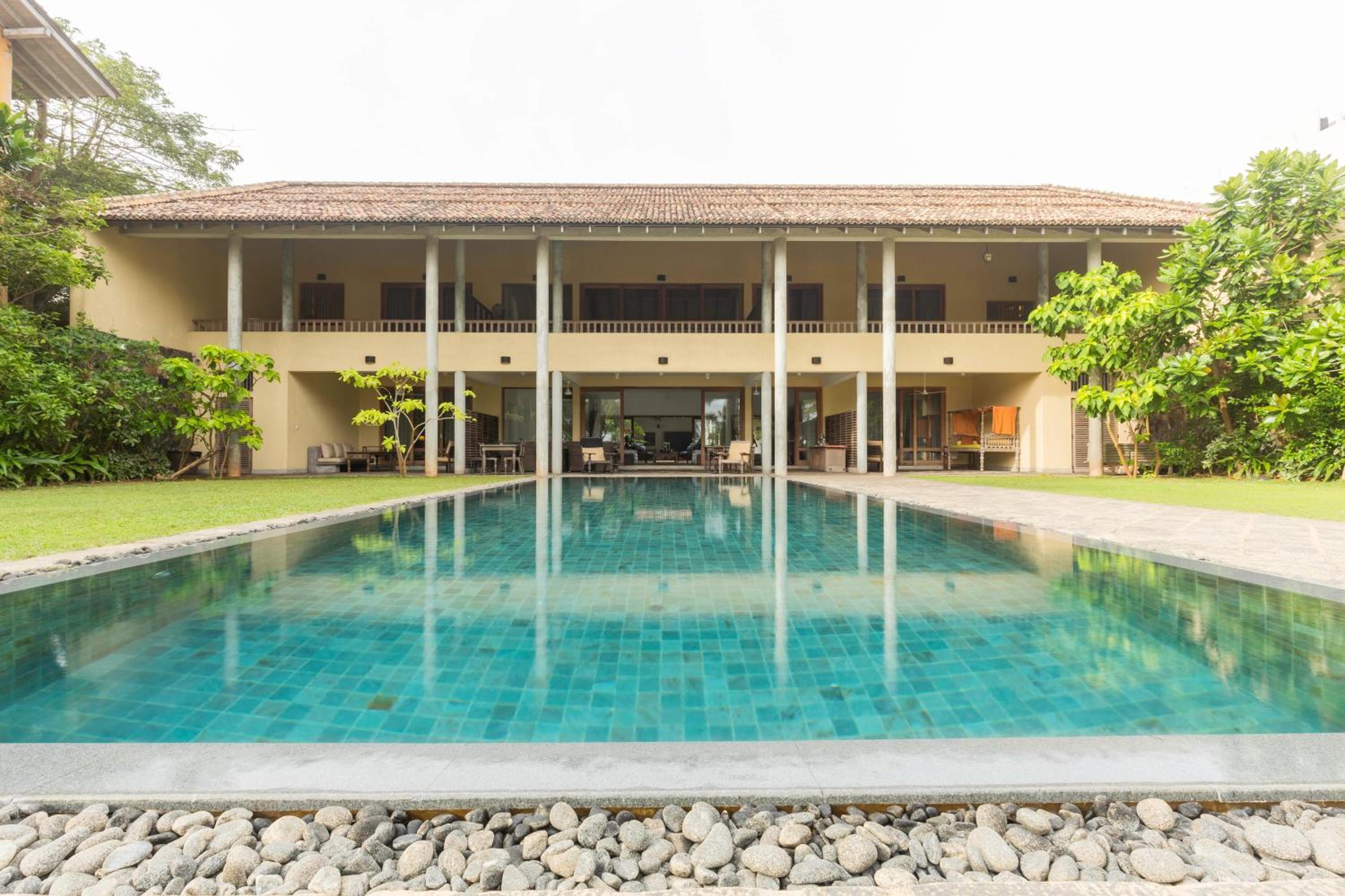 Villa Saffron Hikkaduwa