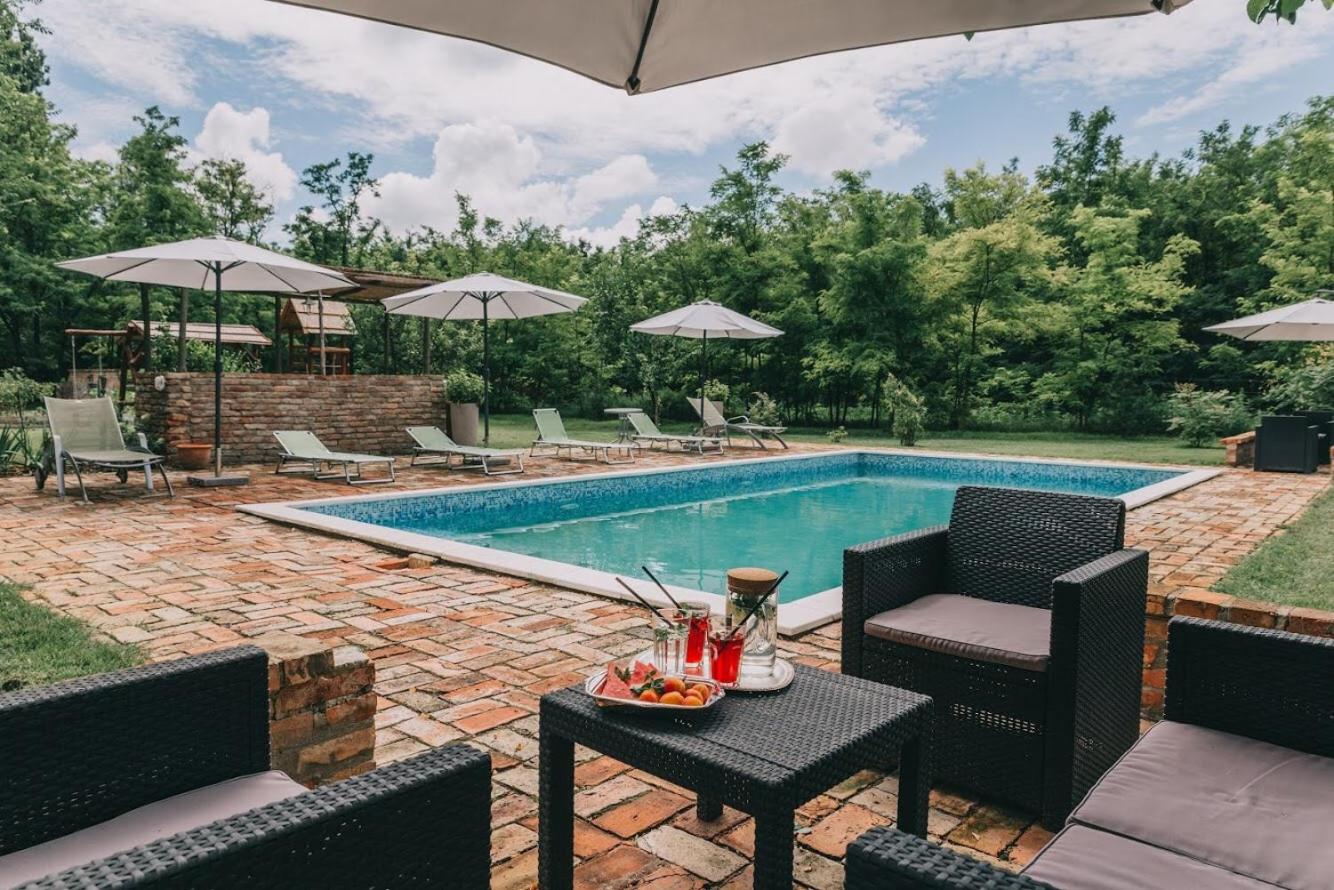 Hotel Platános Kúria