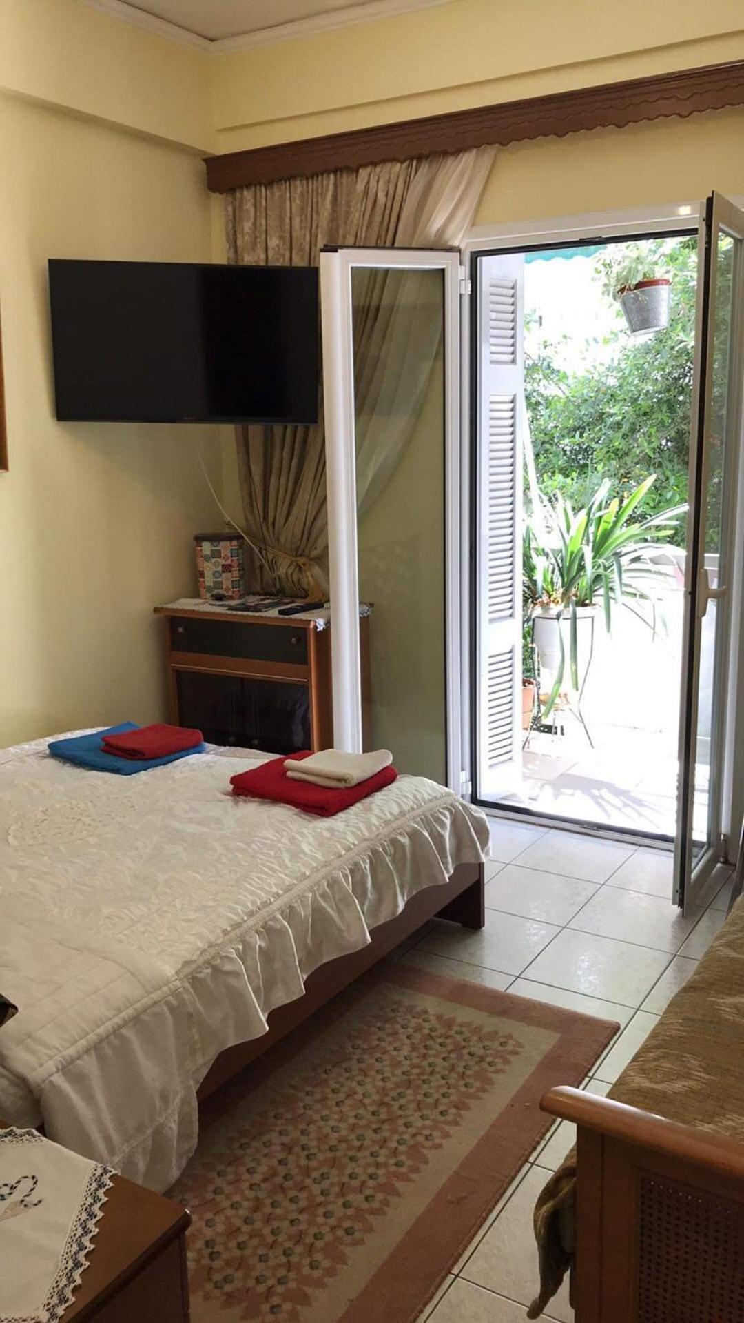 Anna Apartment in Kypseli