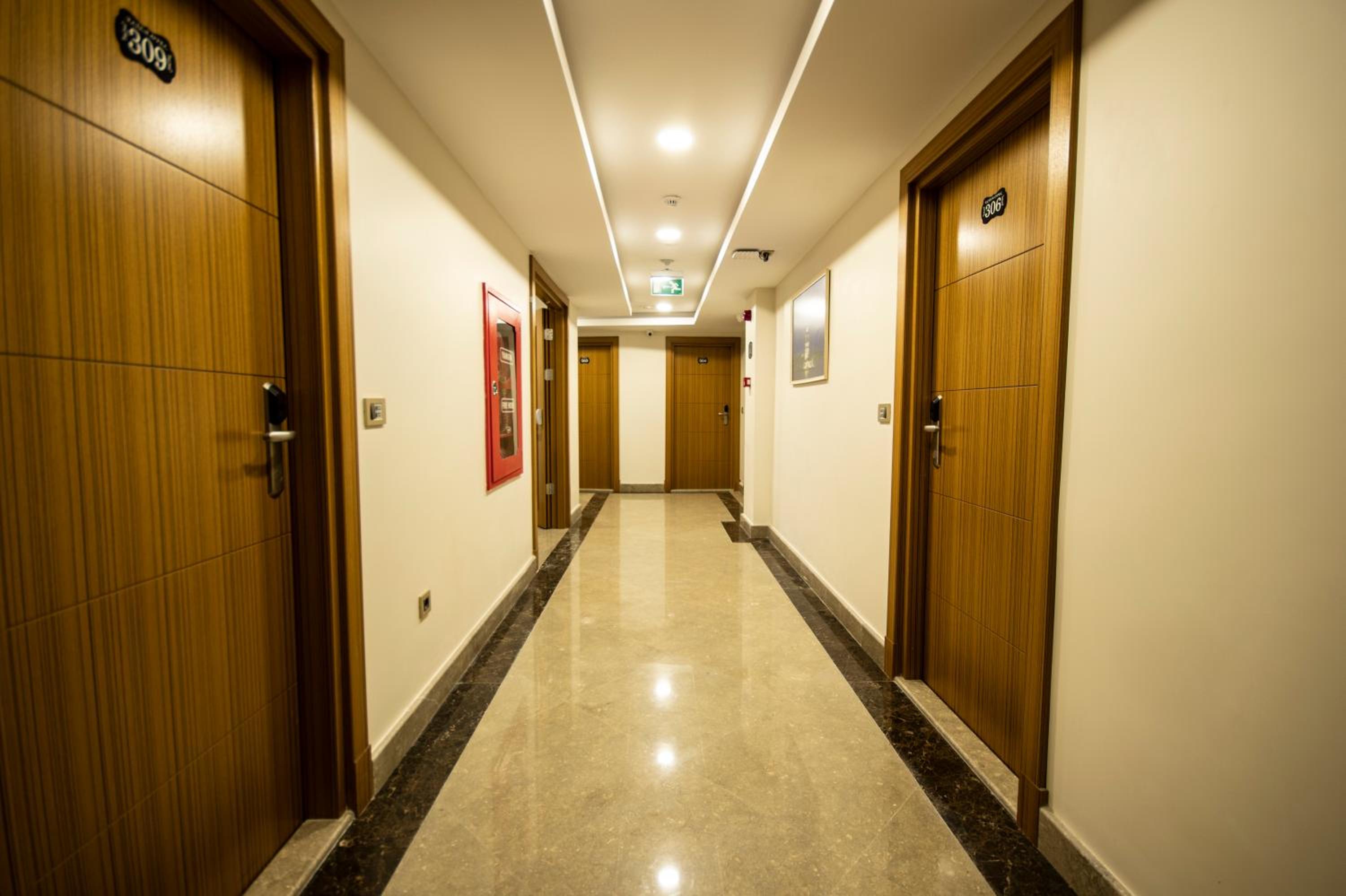 Eliza Otel - Image 44