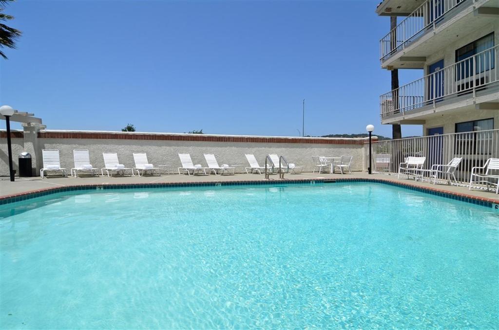 Fairfield Vacations - Motel 6-Fairfield, CA - Napa Valley - Property Image 33