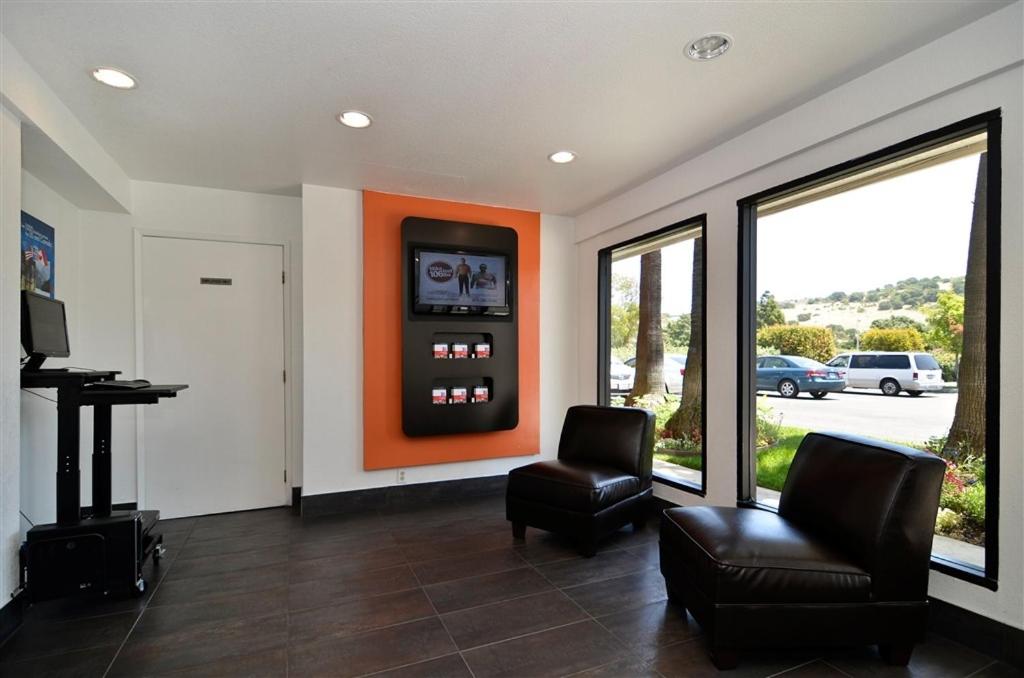 Fairfield Vacations - Motel 6-Fairfield, CA - Napa Valley - Property Image 38