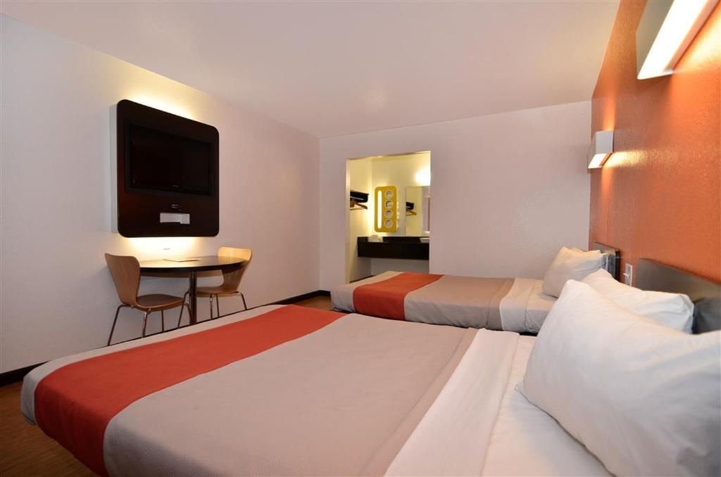 Fairfield Vacations - Motel 6-Fairfield, CA - Napa Valley - Property Image 16