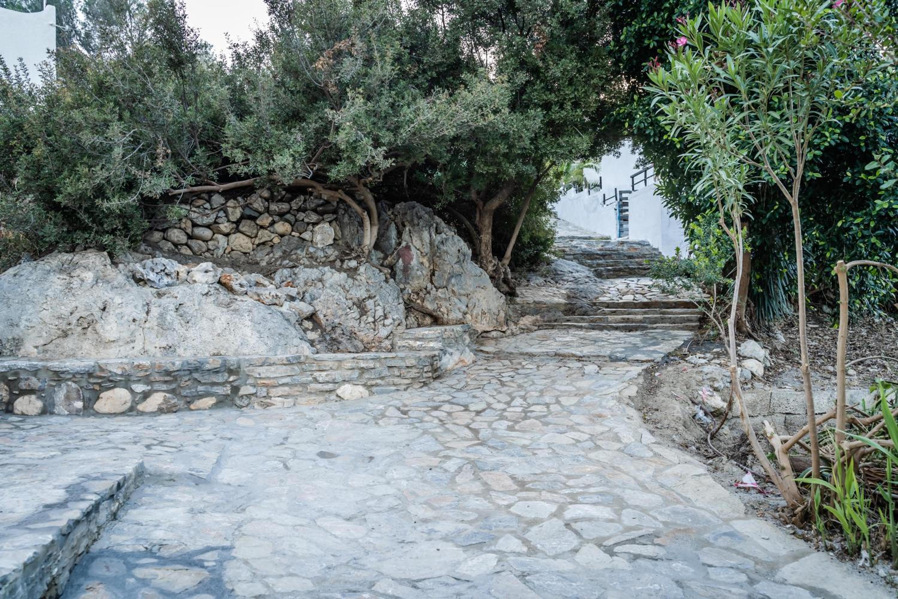 Theaktis Homes view 5