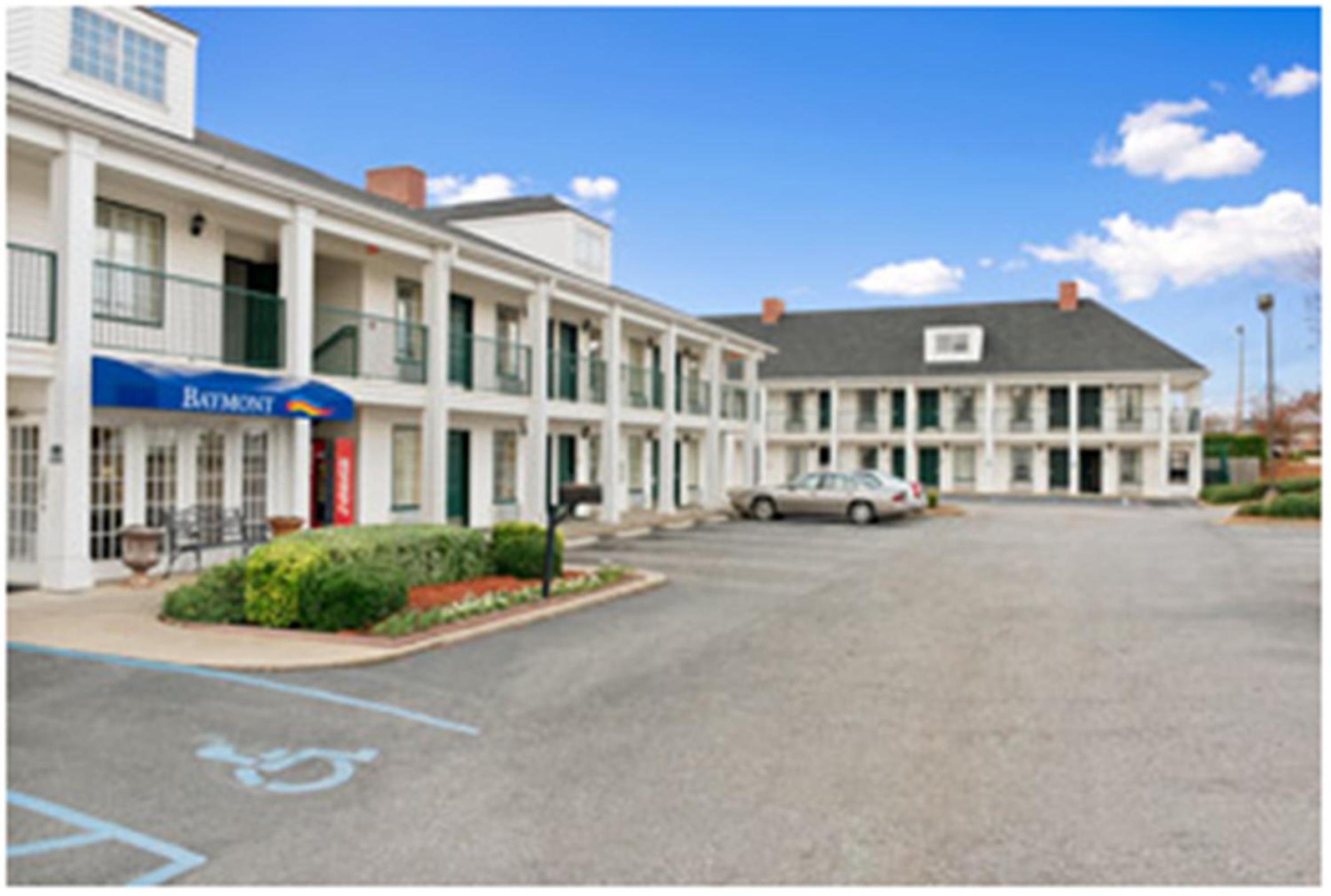 Hotel Baymont by Wyndham Easley/Greenville - Image 1