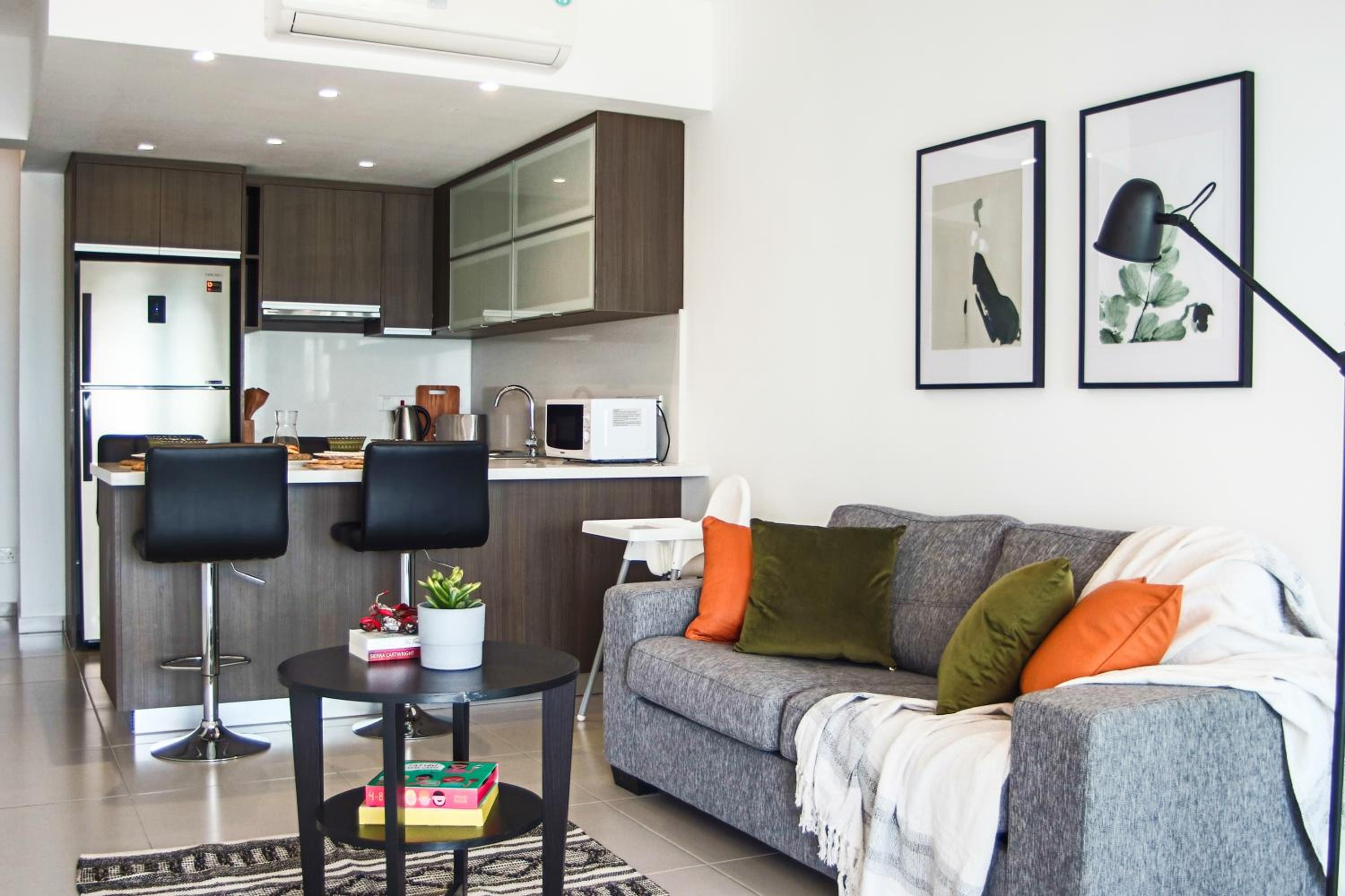 Phaedrus Living Seaview Luxury Flat Lighthouse 53