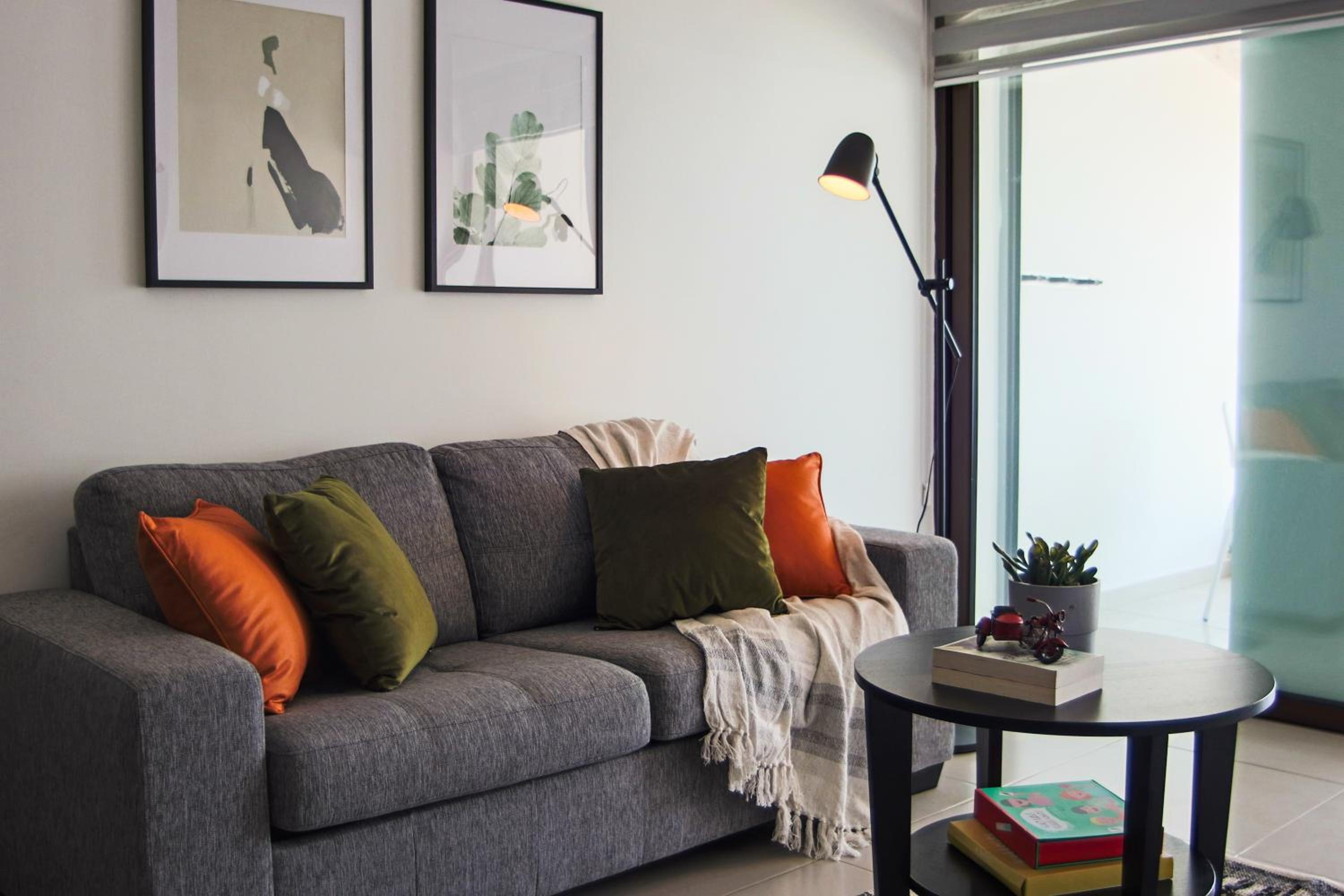 Phaedrus Living Seaview Luxury Flat Lighthouse 53