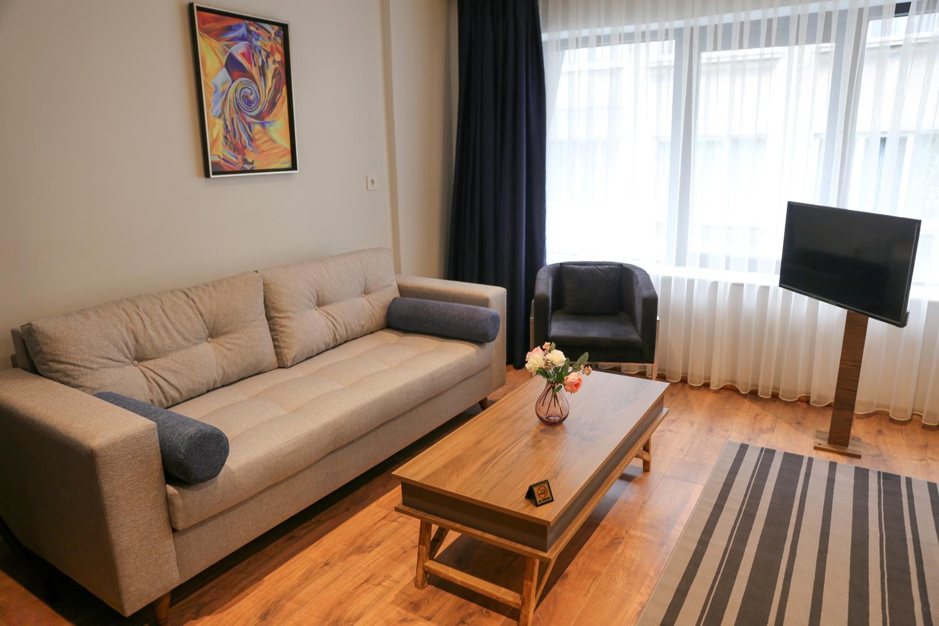 The Roomy Hotel Şişli - Image 11