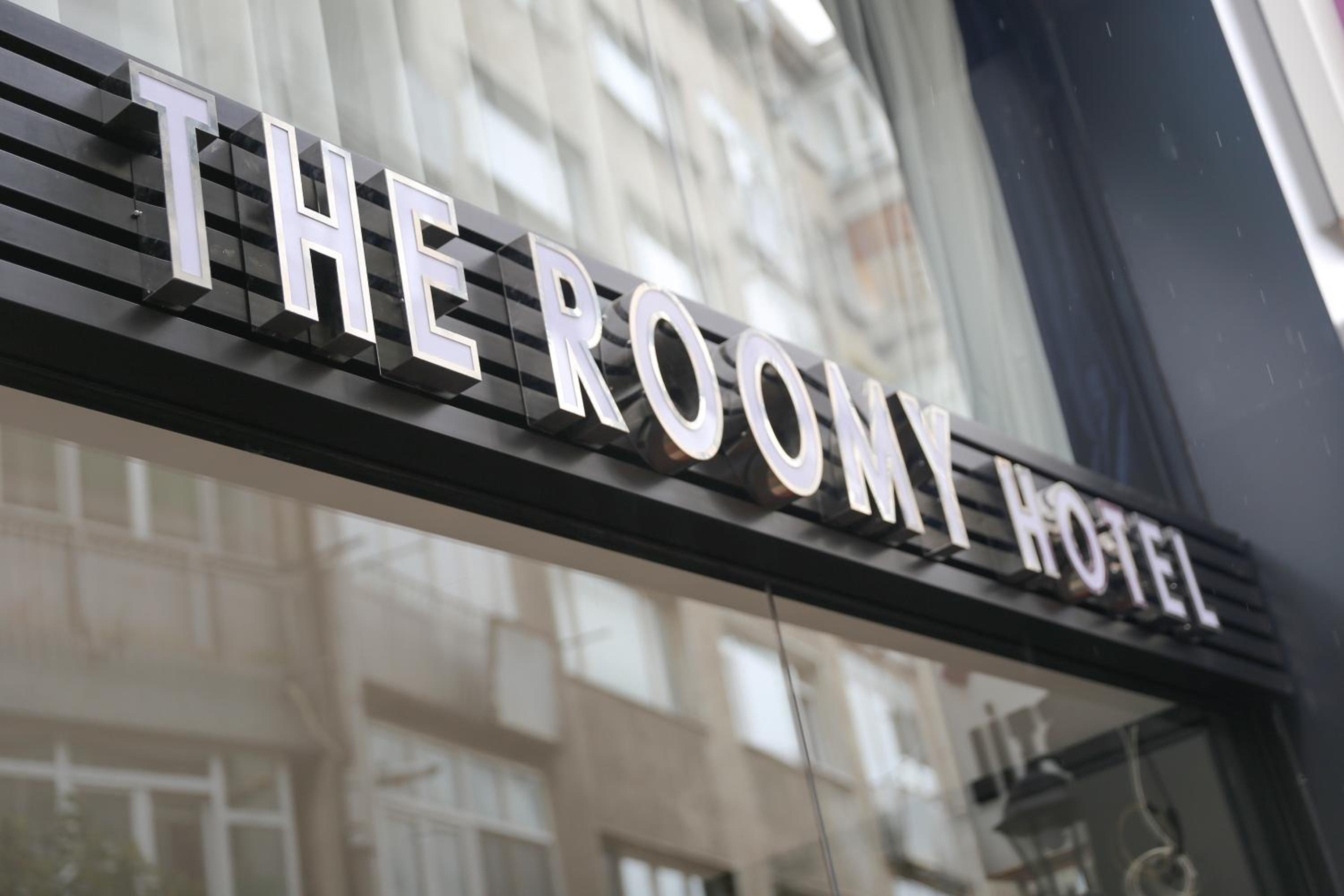 The Roomy Hotel Şişli - Image 19
