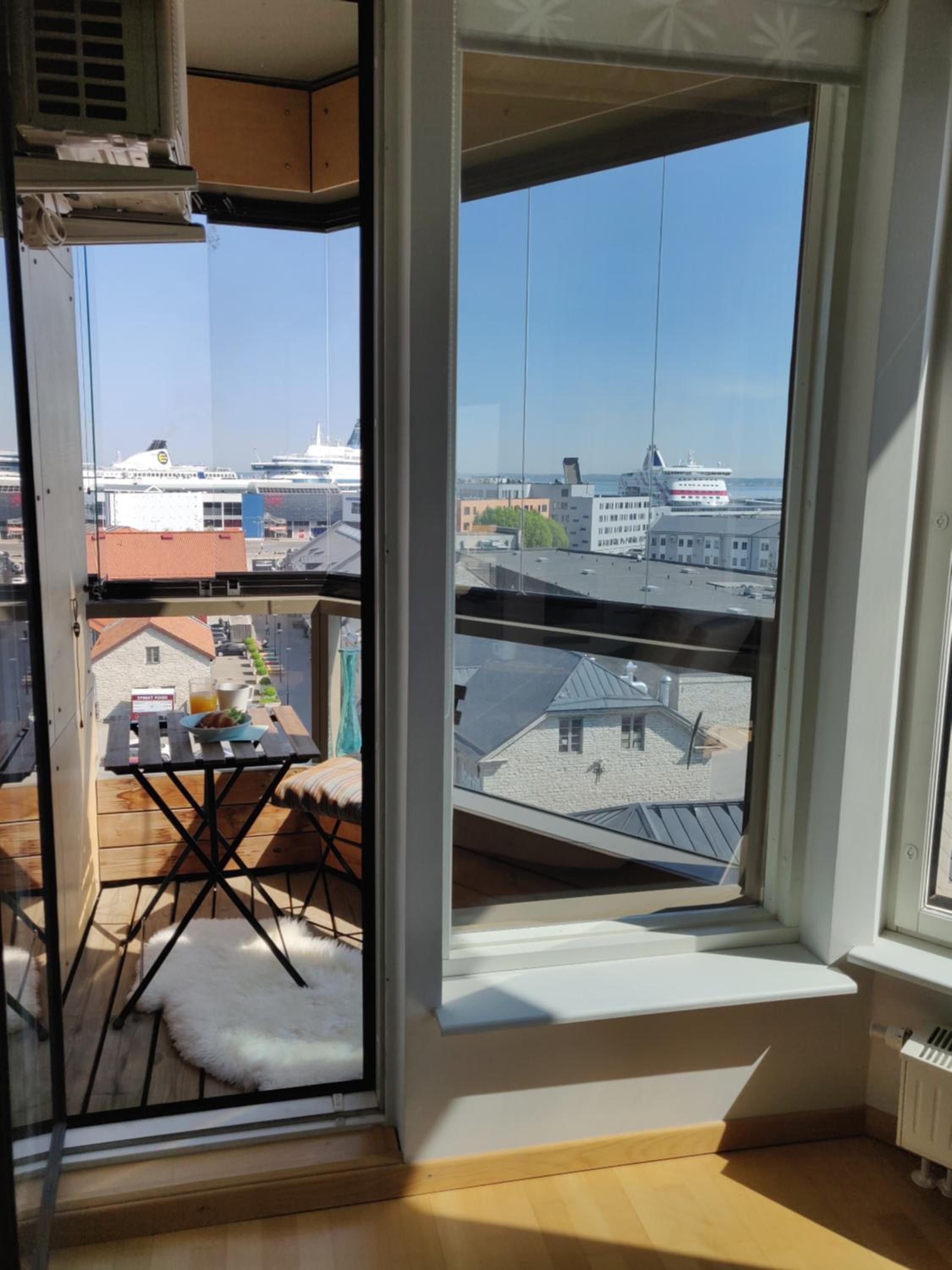 Lootsi apartment with sauna, next to Old Town, City Center, Port view 5