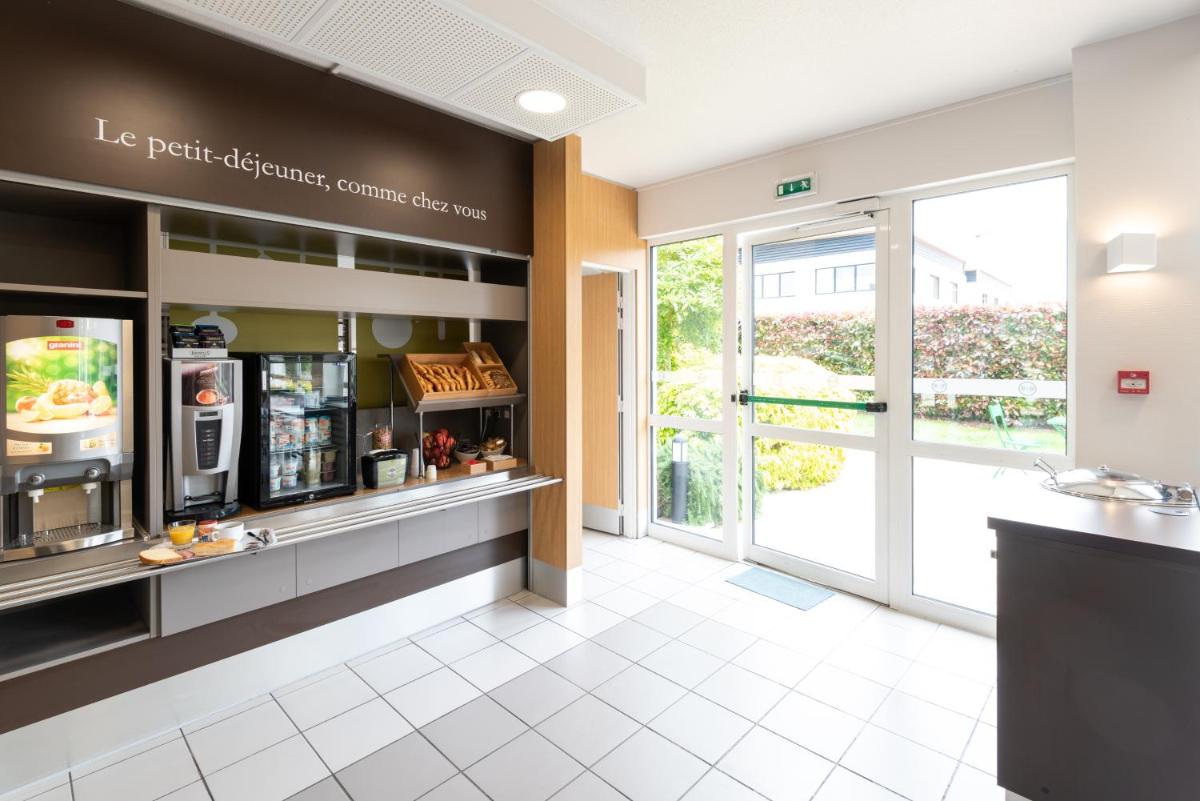 hotel reception