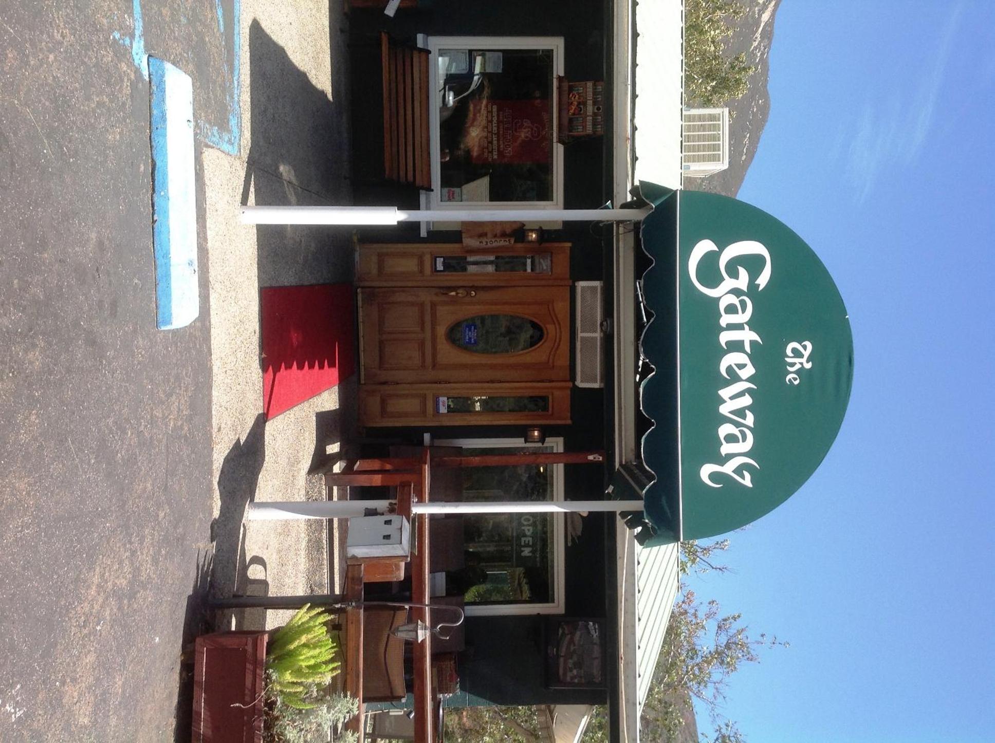 The Gateway Restaurant & Lodge