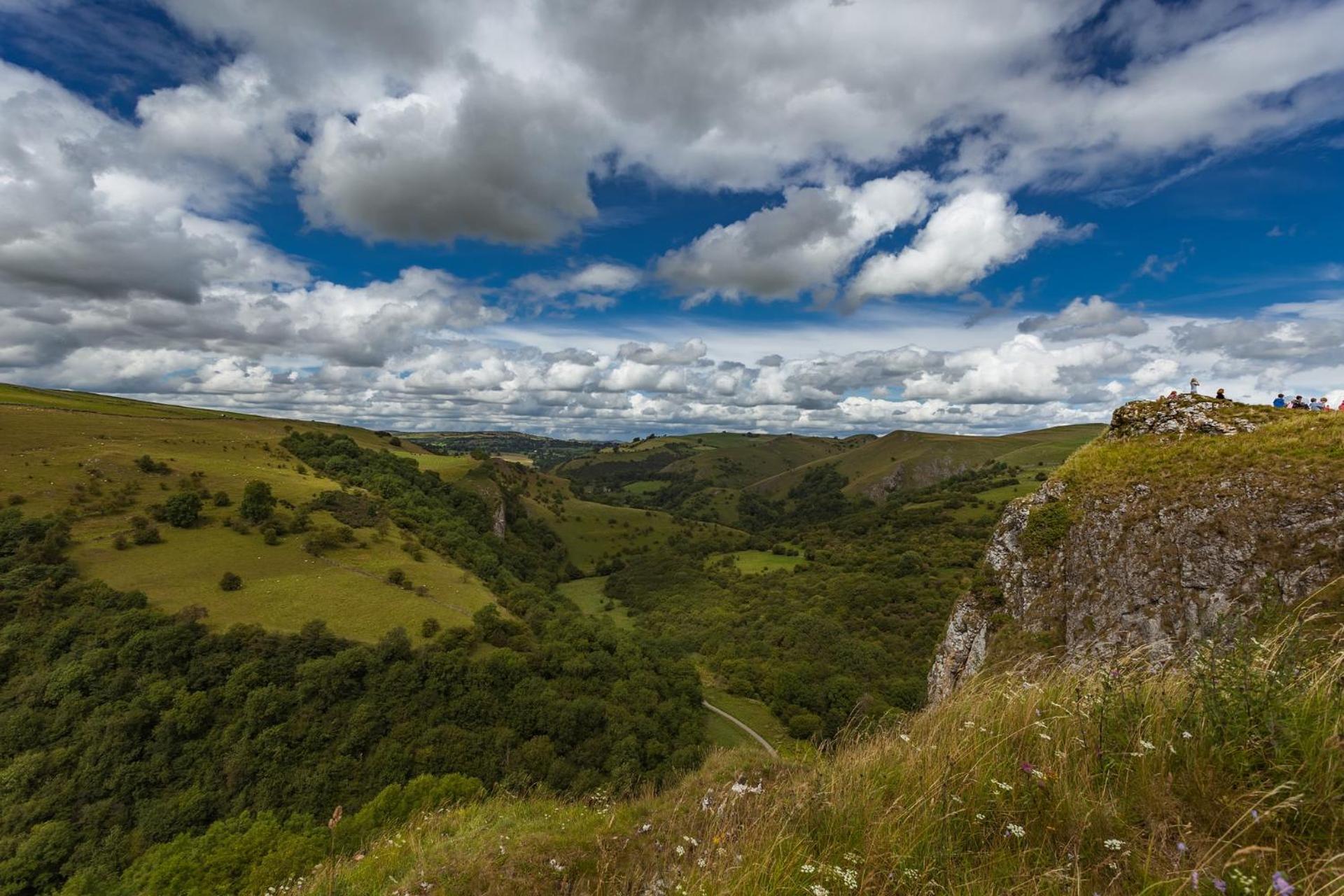 Harewood Cottage Peak District view 5