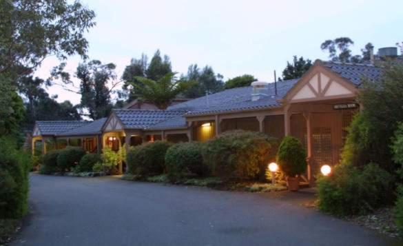 Hotel Melaleuca Lodge Beaconsfield - Image 1