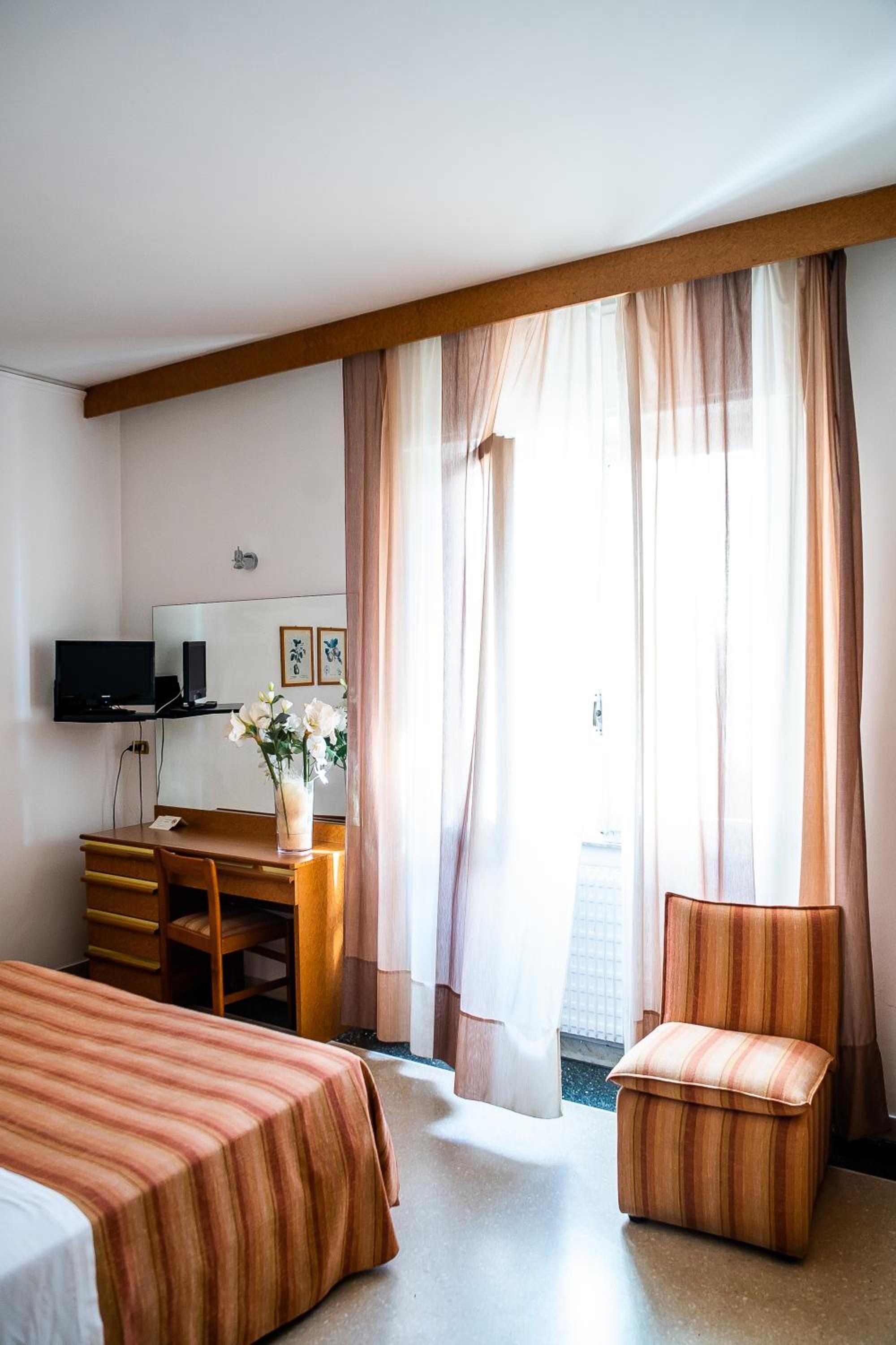 Hotel West End