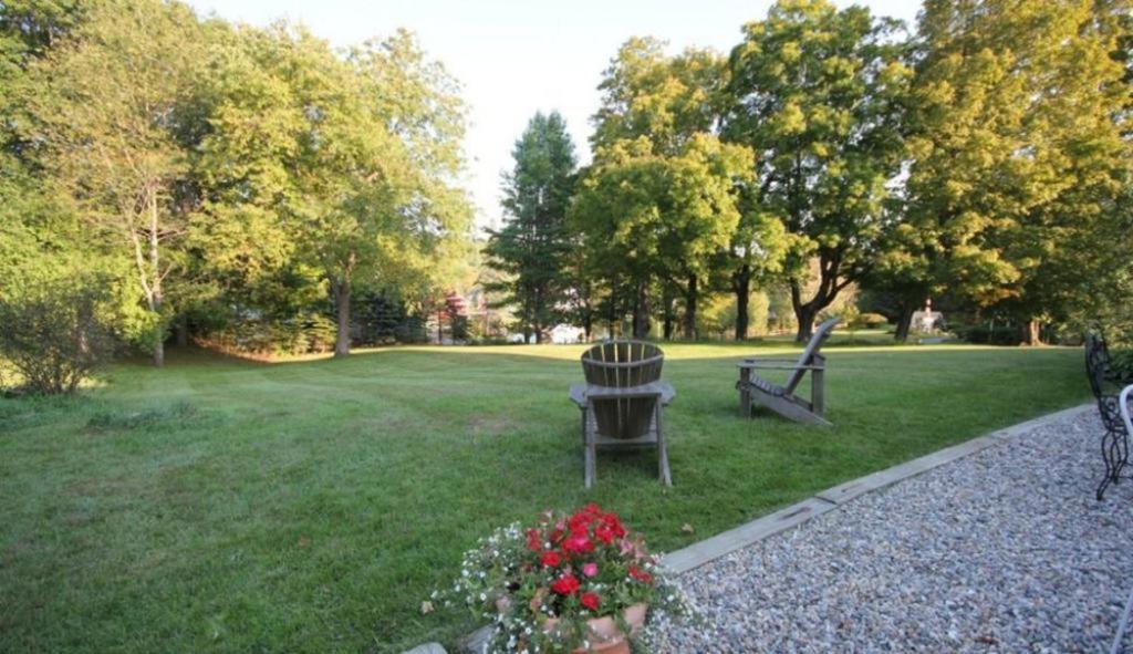 Highland Lake Inn