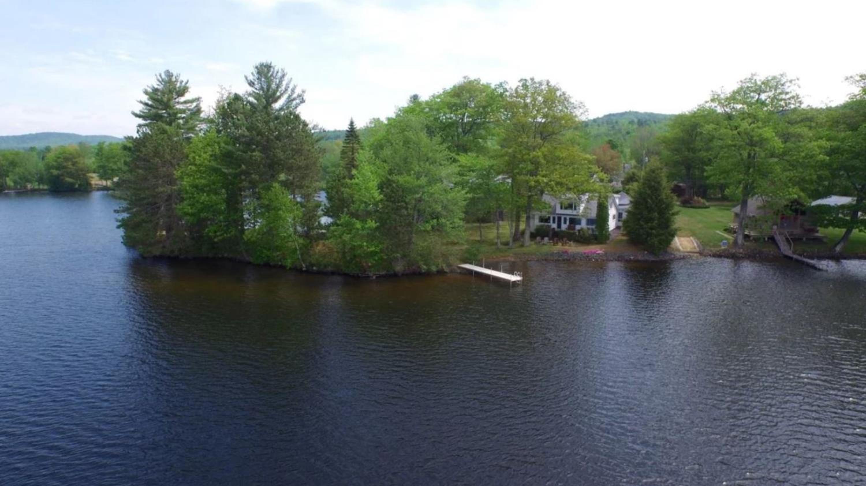 Highland Lake Inn