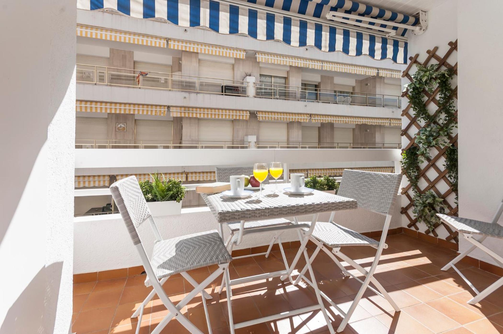 Hotel Lets Holidays Carbonera 2 - Image 1