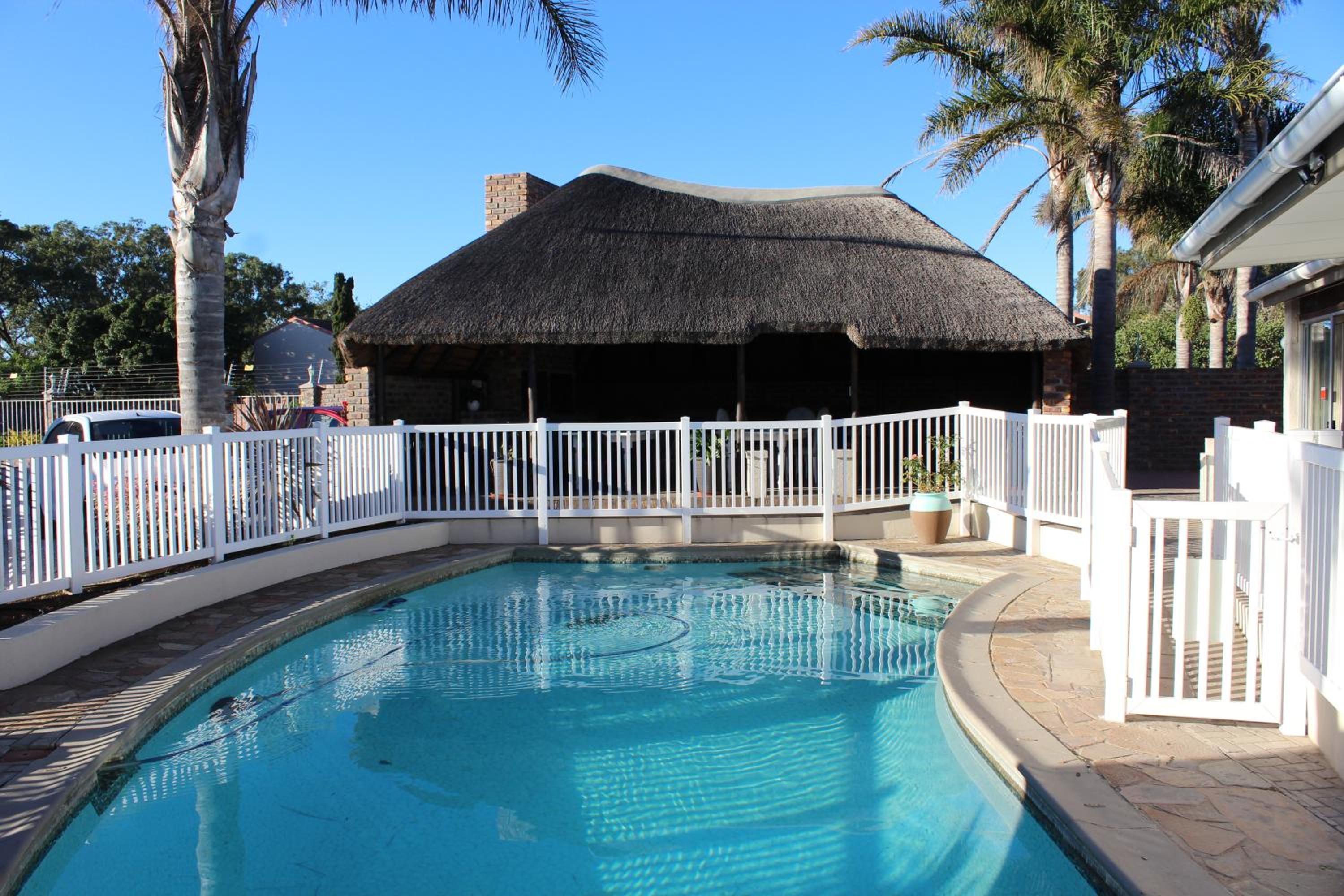 Framesby Guesthouse - Image 2
