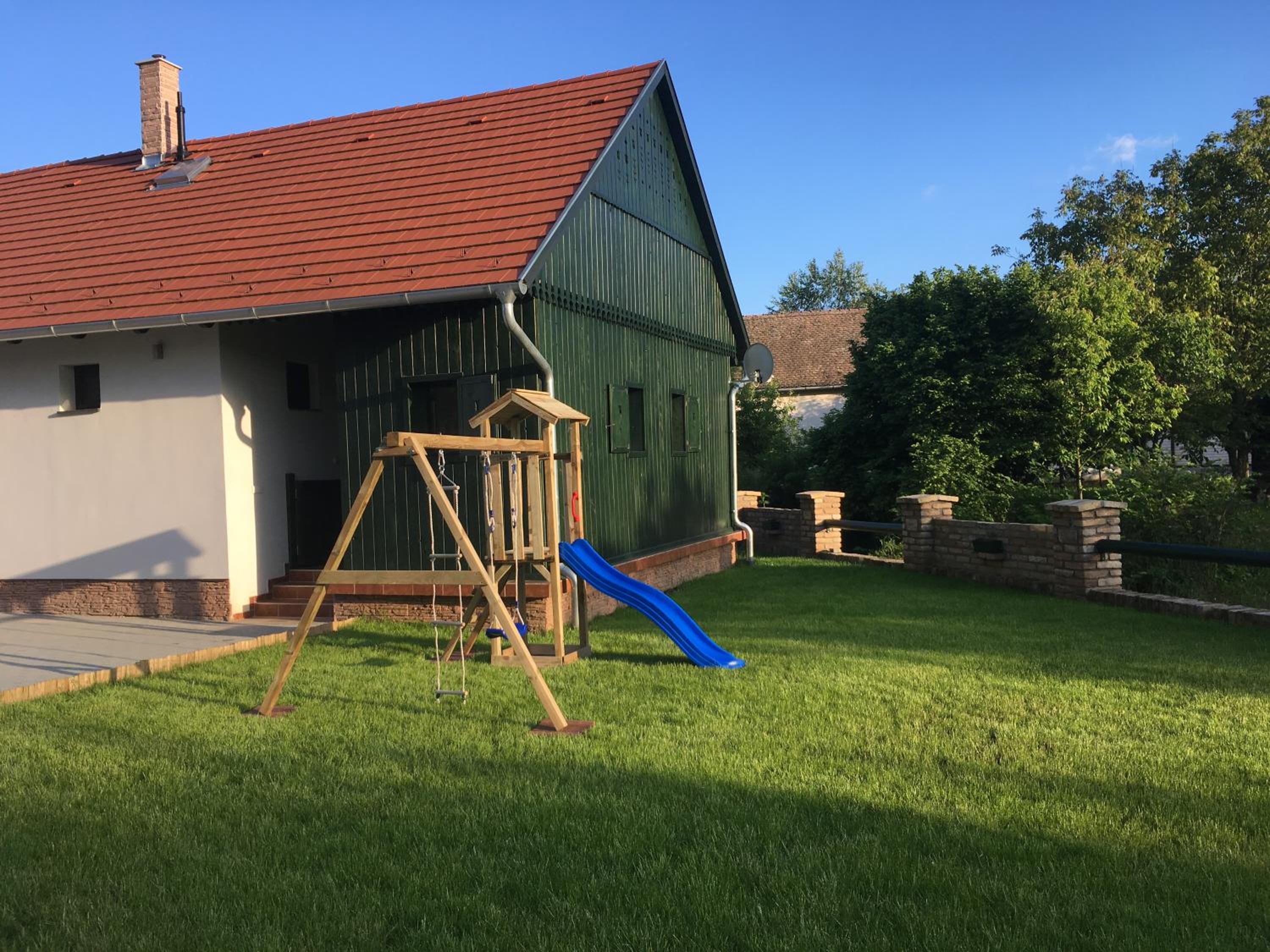 Photo 18