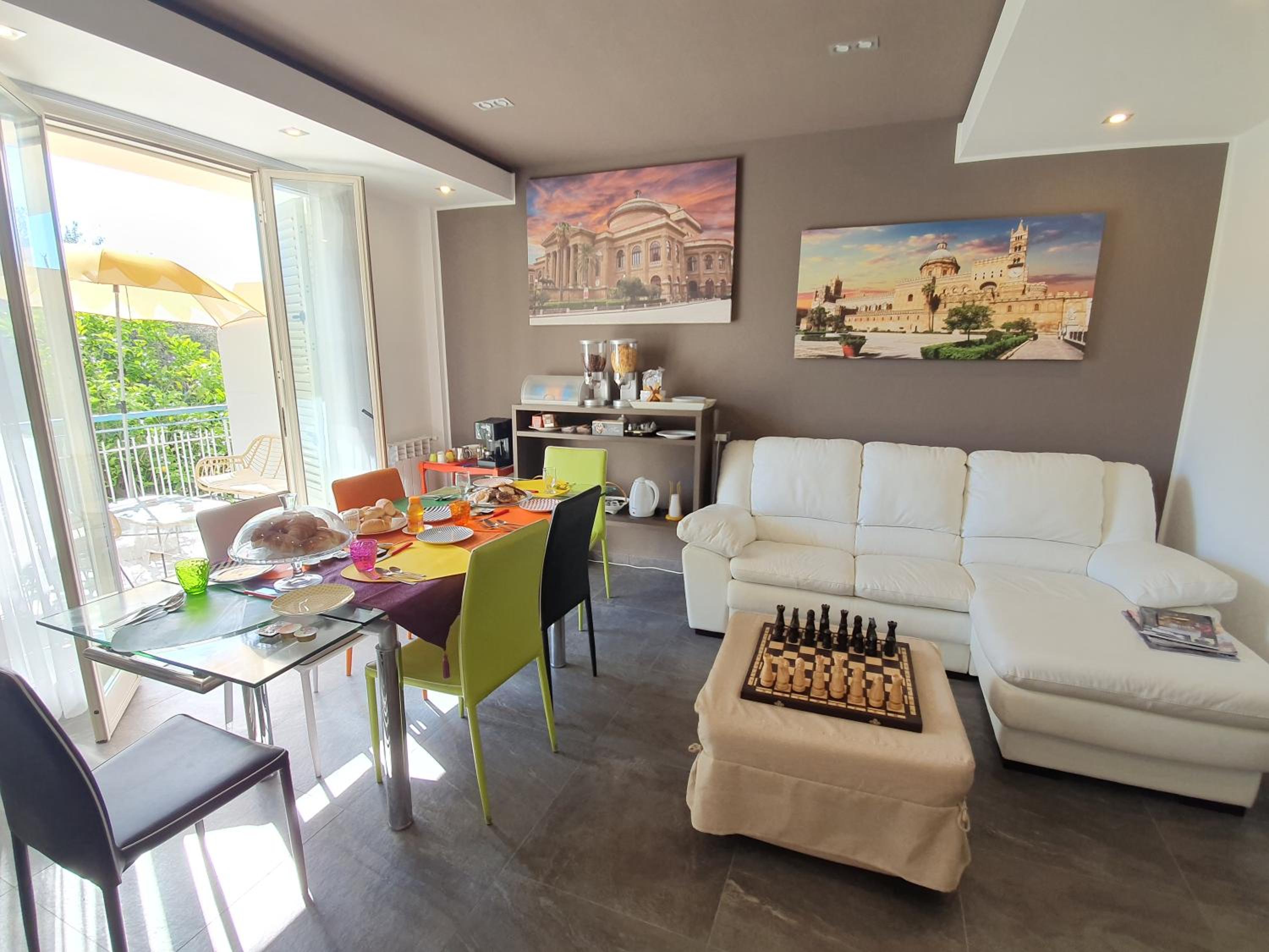 lounge
