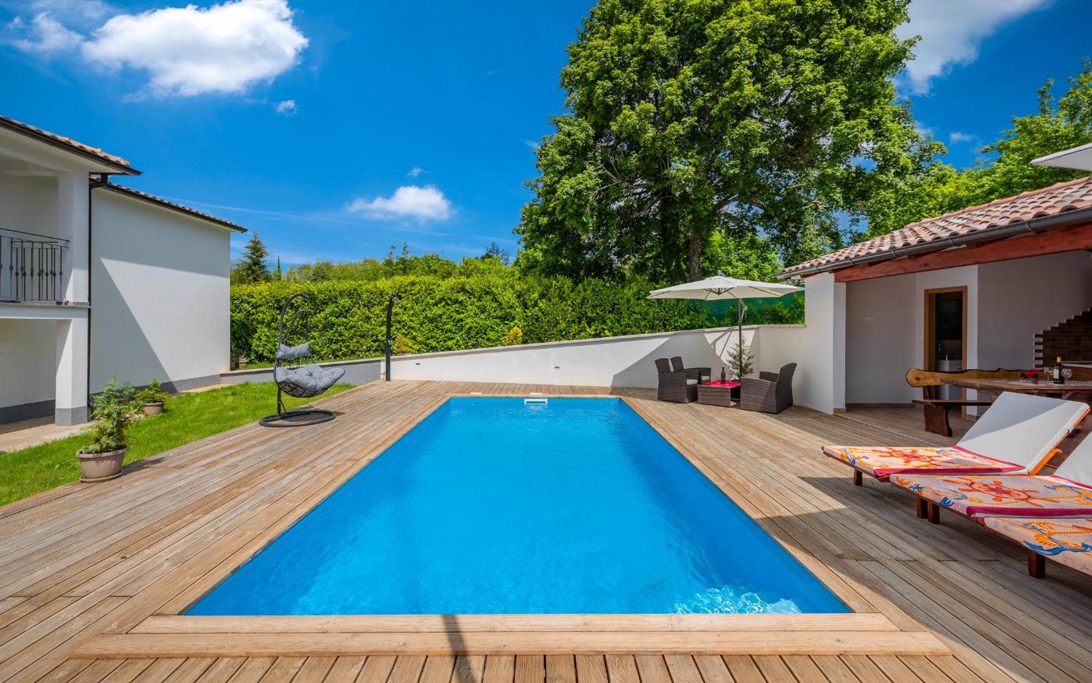 House Smoky with private pool and jacuzzi view 4