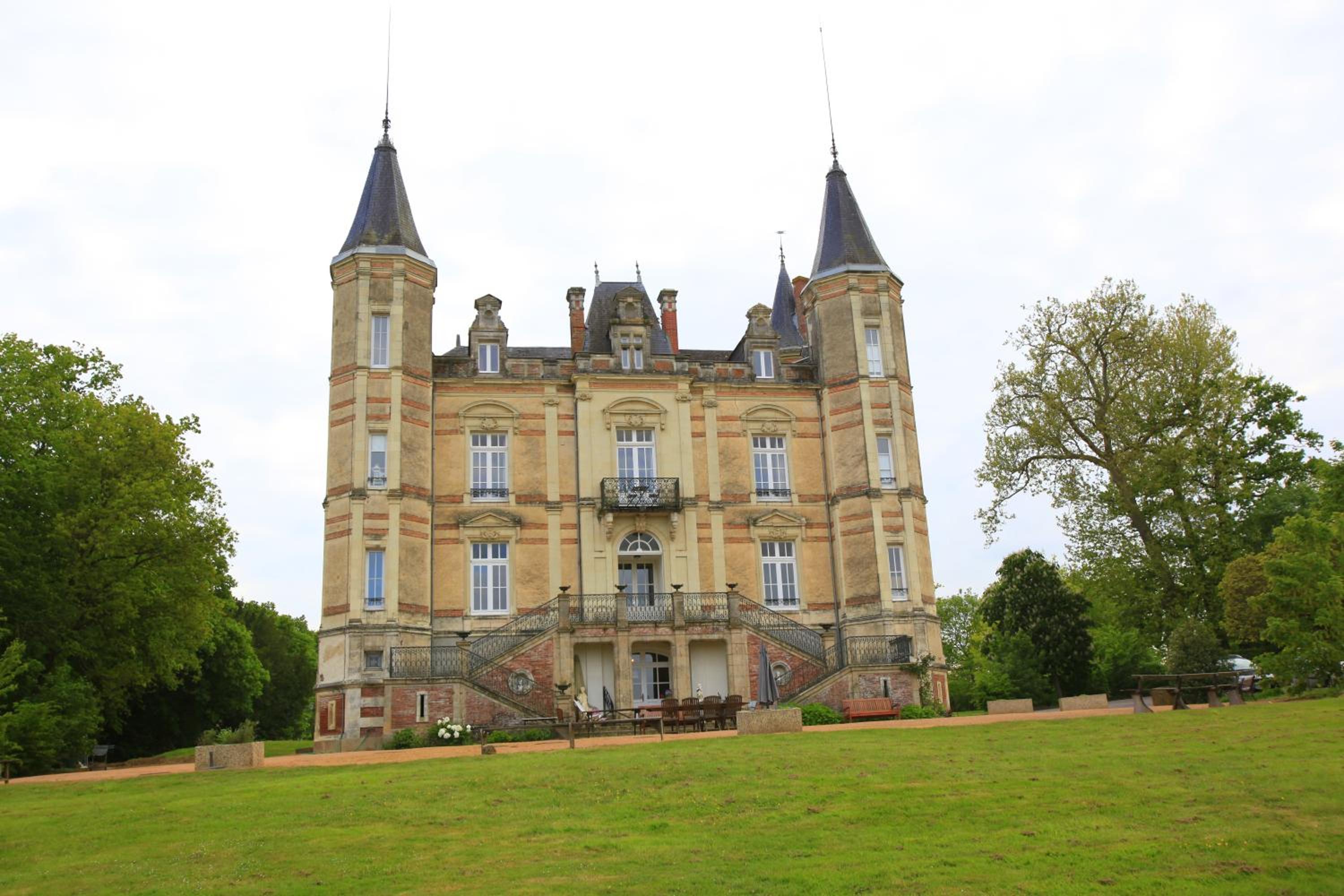 Chateau De La Moriniere