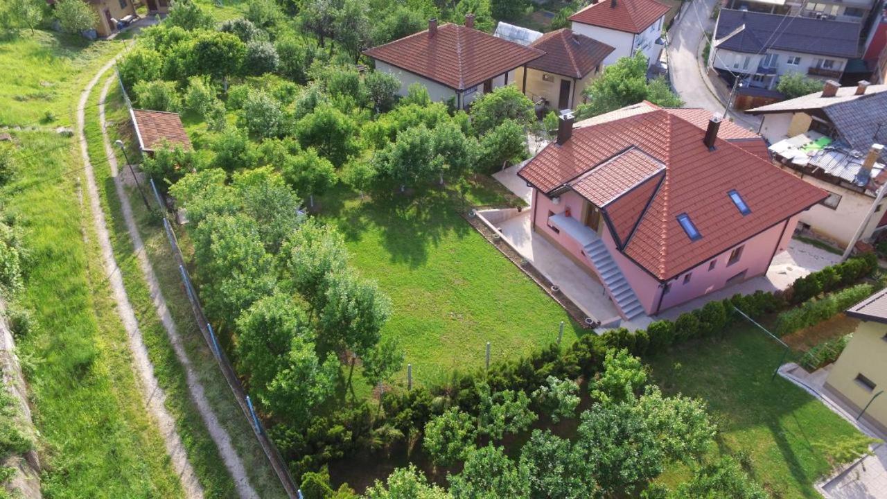 Photo 12