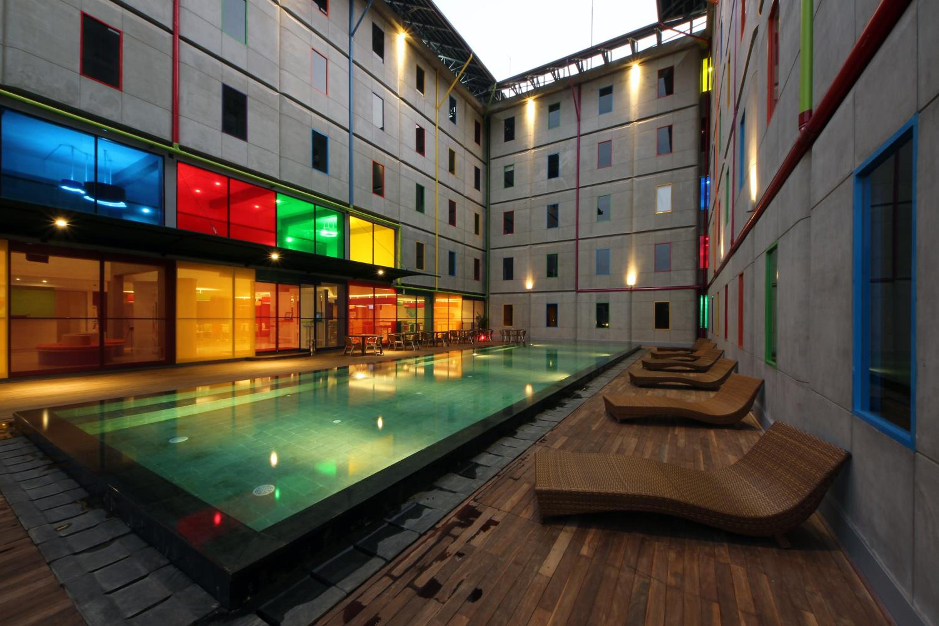 POP! Hotel Kuta Beach Bali 36