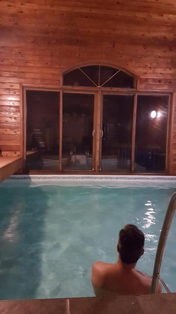 Westwind Inn on the Lake