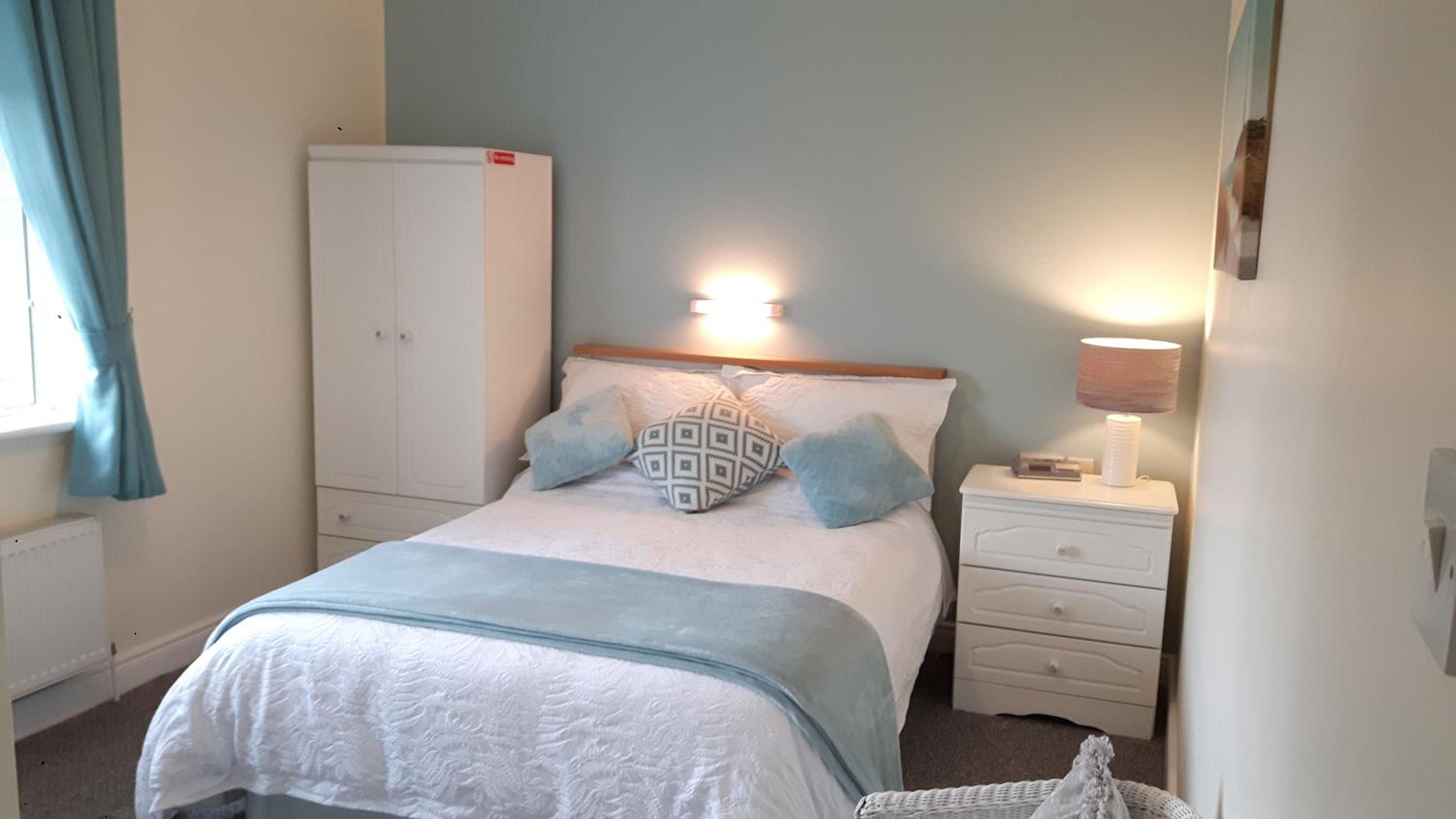 Athlone Vacations - Shannonside House N37HF67 - Property Image 3