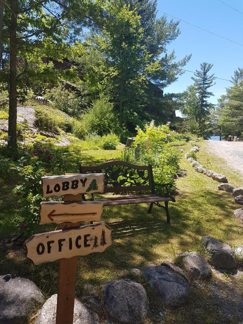 Westwind Inn on the Lake