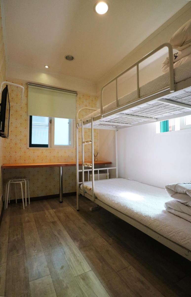Hostel Korea - Original