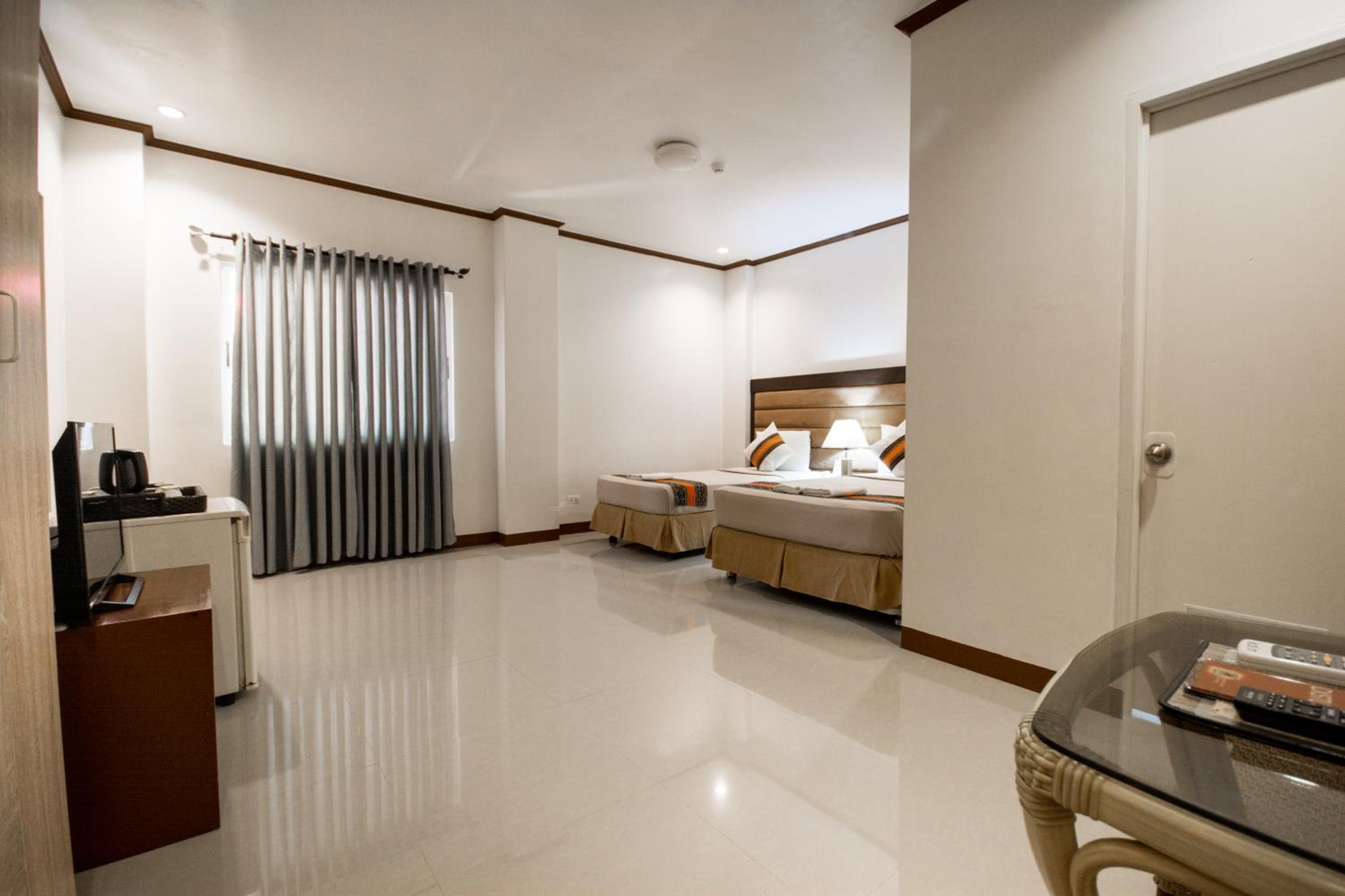 Sur Beach Resort Boracay