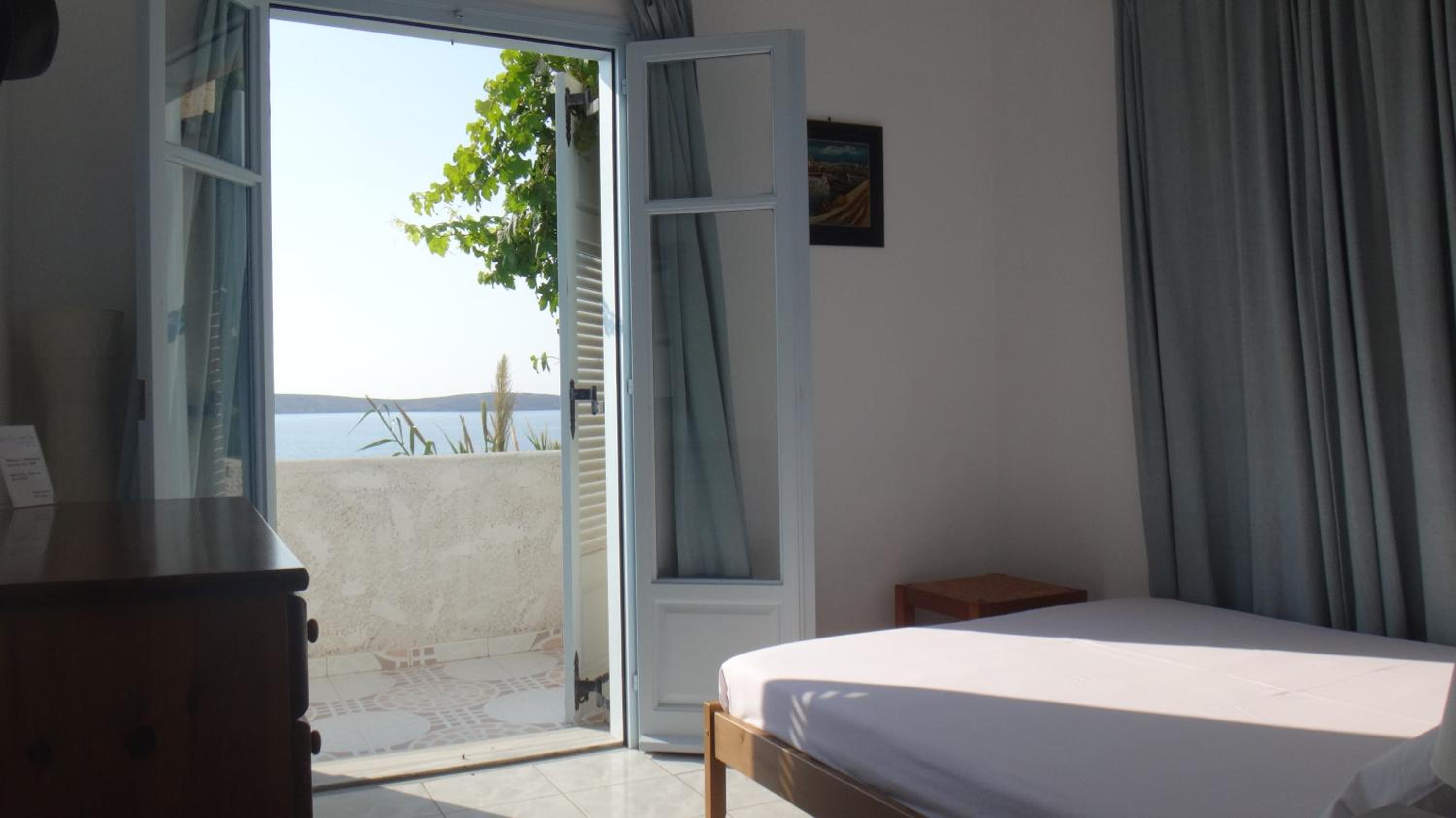 Blue & Sea Studios Apartments photo 3