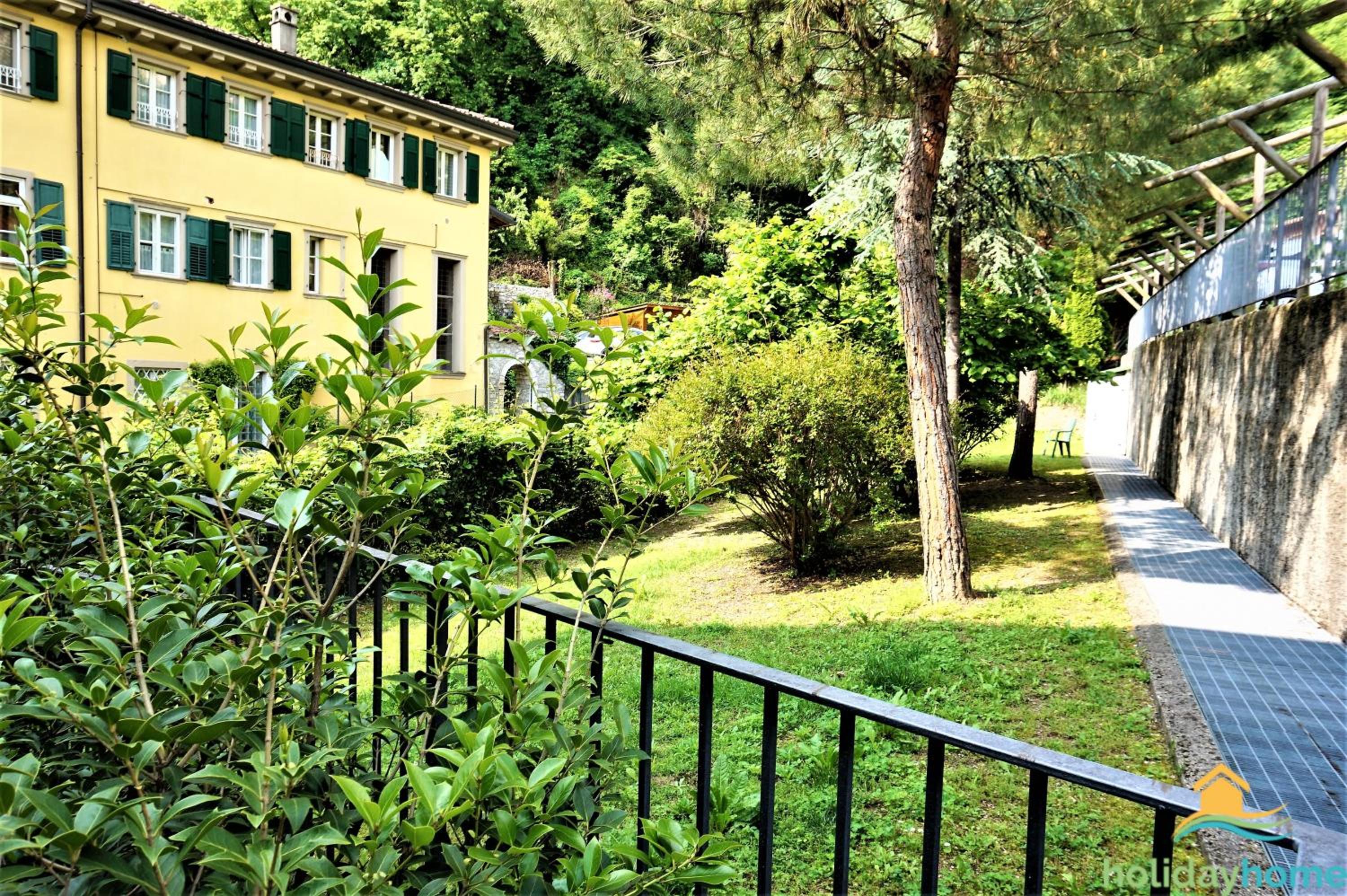 CASA VERDE - Holiday Home Garda Trentino