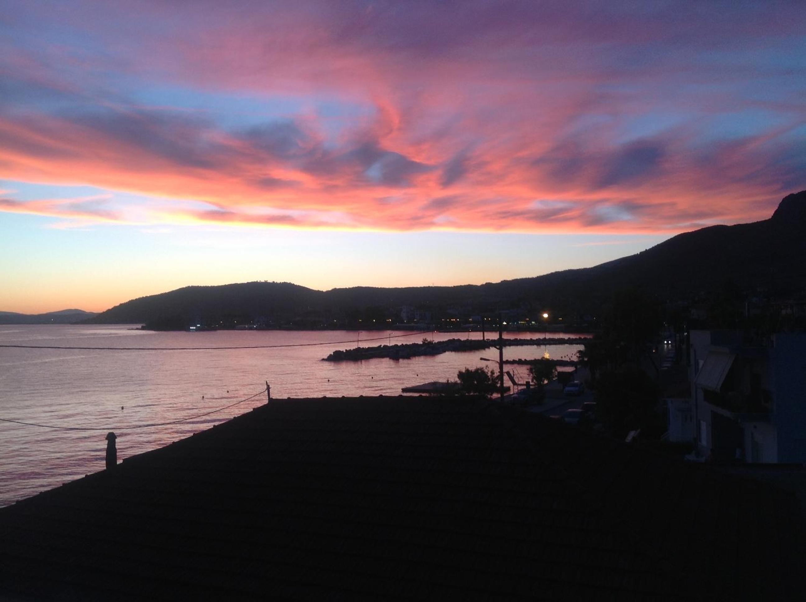 IRAKLIOS- Fabulous area- ,,,- sea-view- Studios,,-38m2-just call on the photo number, for price, vacancy etc- next to Vallis hotel -20meters from seaside!!