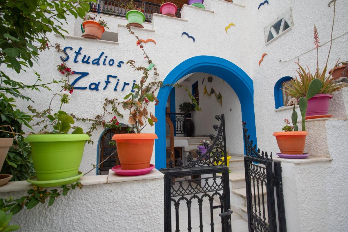 Studios Zafiri - Image 2