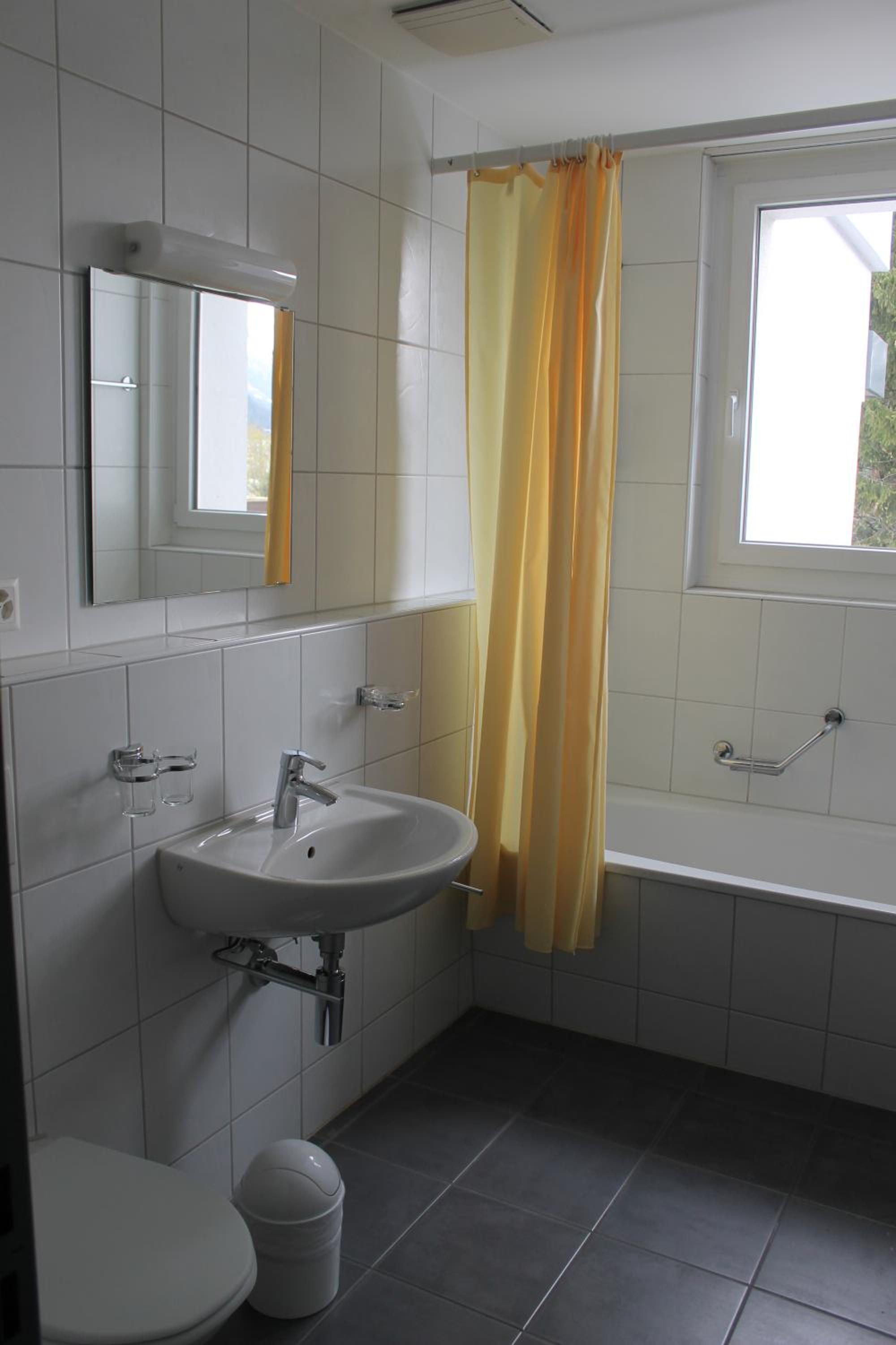Photo 51