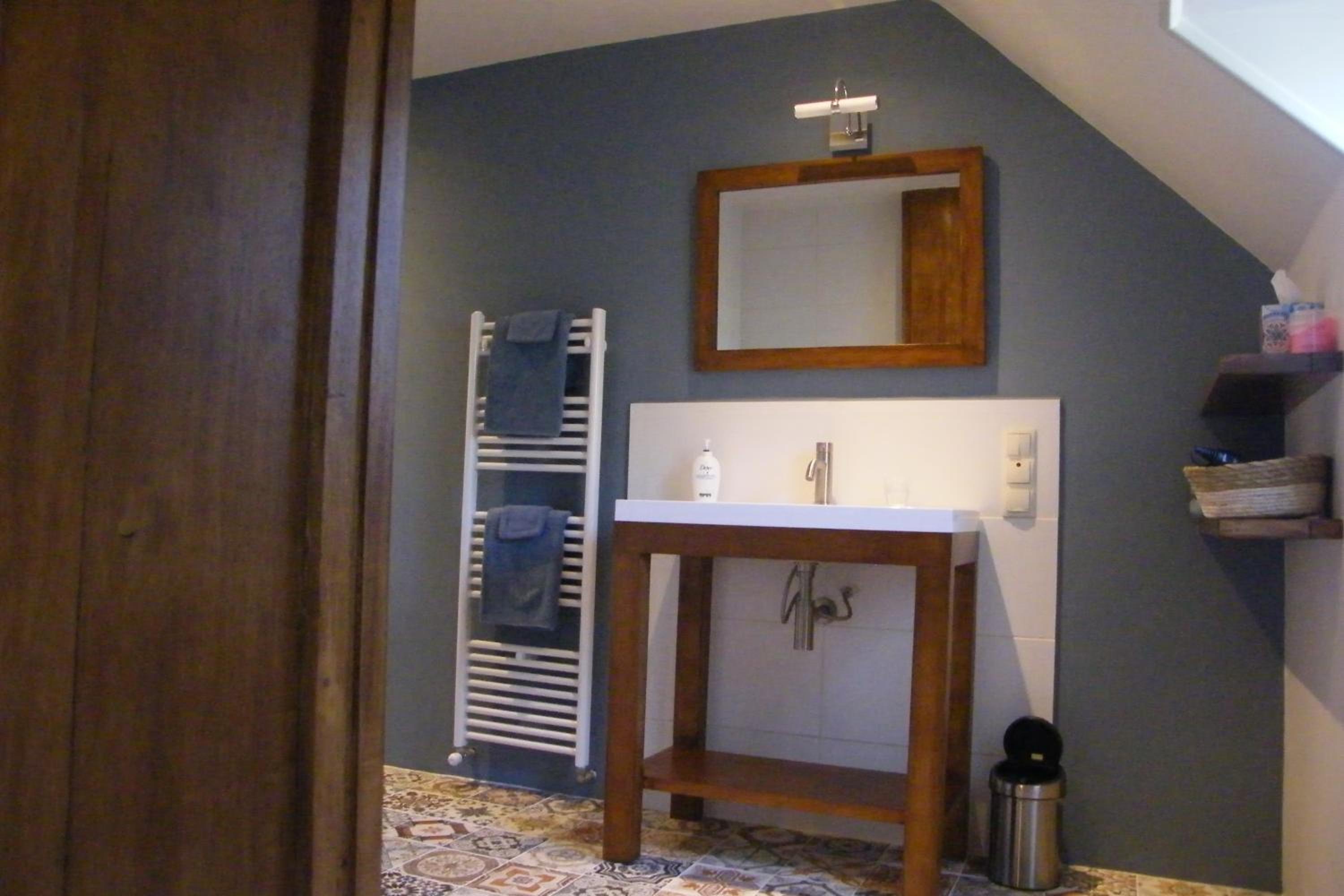 Photo 6