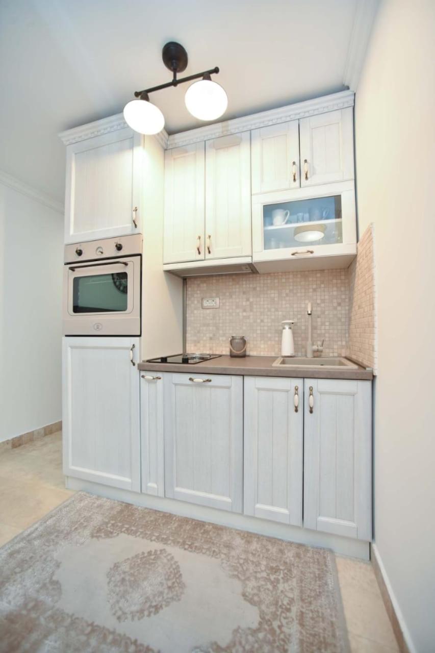 Old Town Skyline apartment 3 view 4